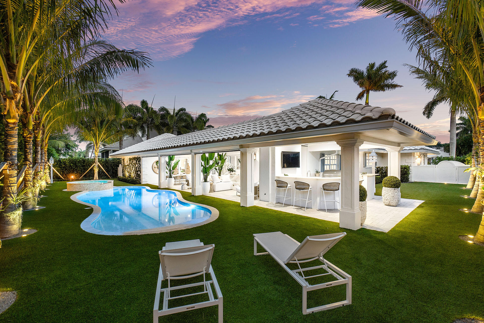 ROYAL PALM YACHT & COUNTRY CLUB - Residential