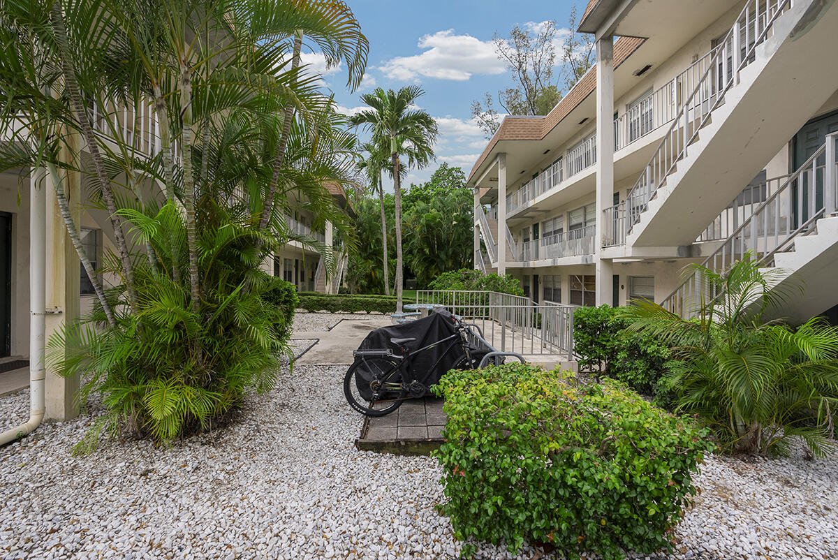 BOCA HILLS CONDO - Residential