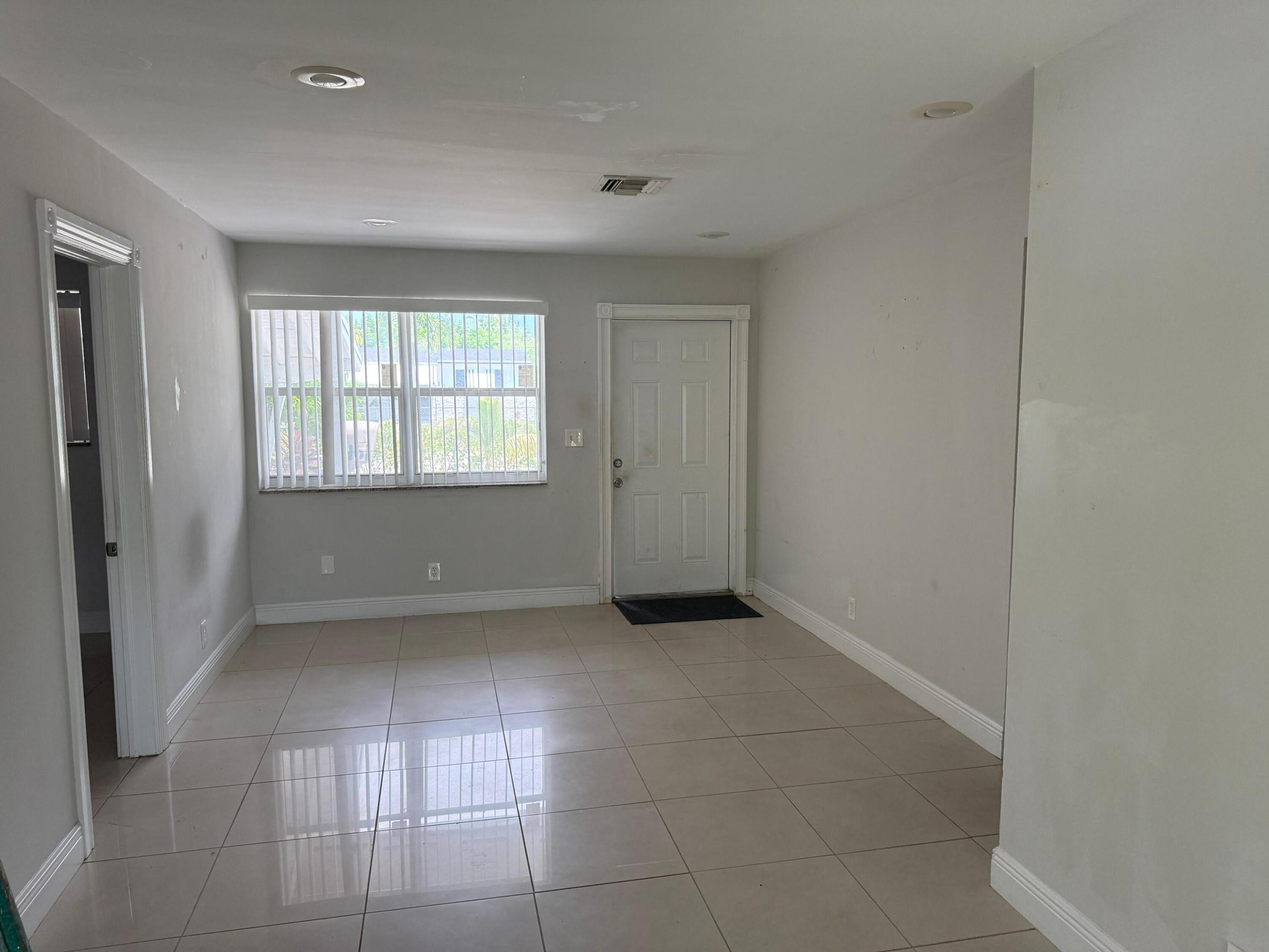 TWIN LAKES HOMES SEC 3 - Residential