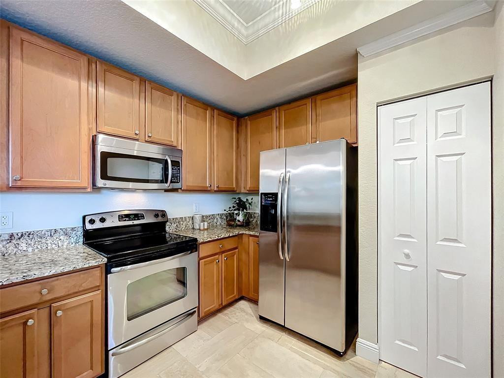 PALOMA LAKES - Residential