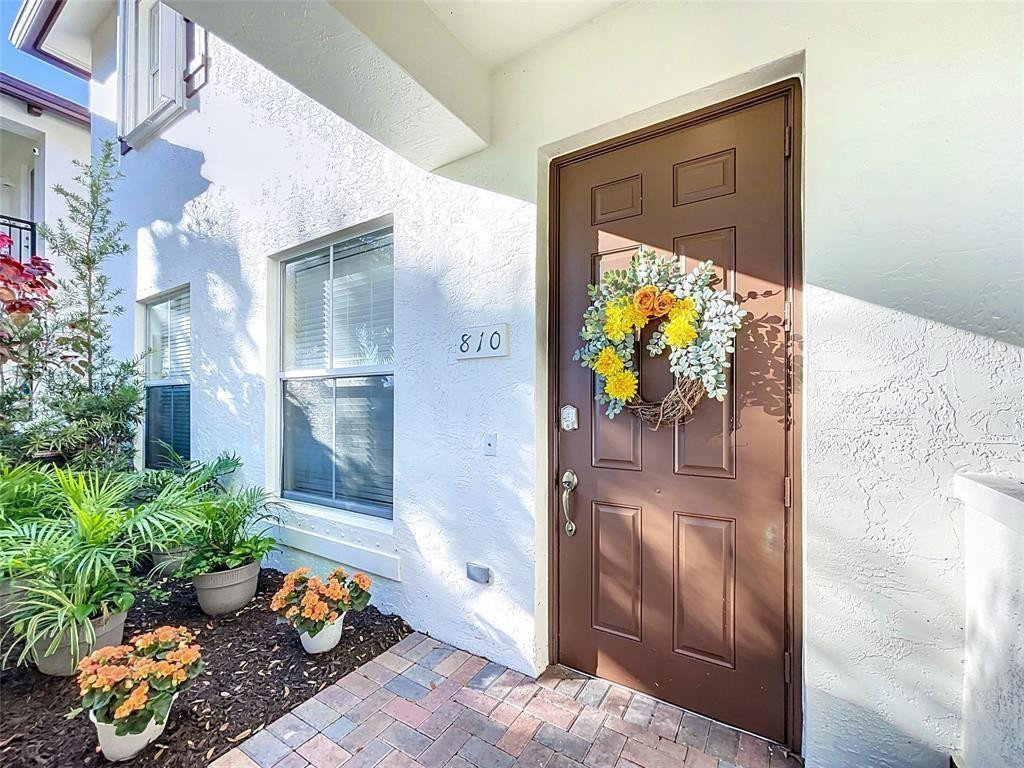 PALOMA LAKES - Residential