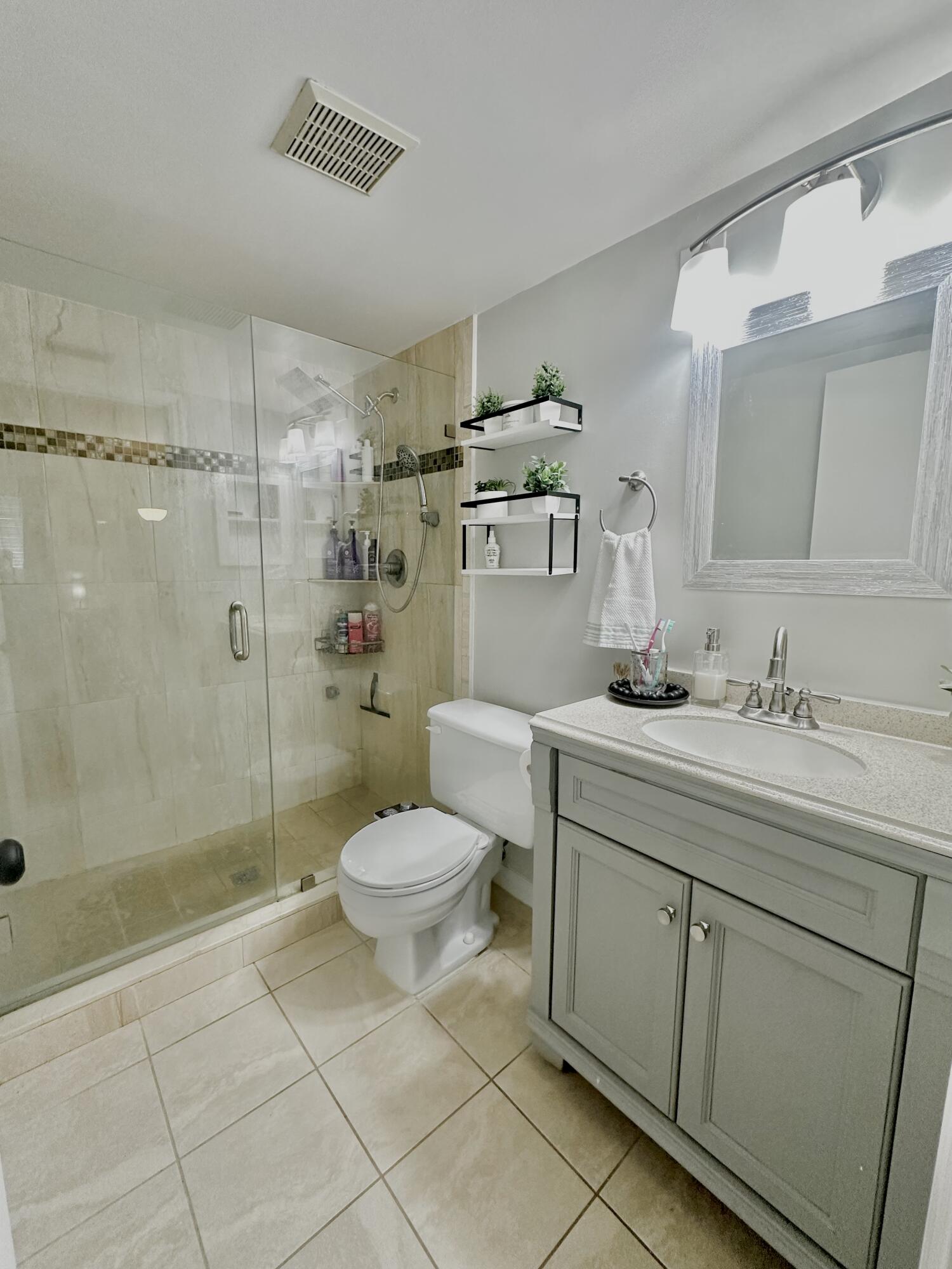 PALM CLUB VILLAGE II CONDO - Residential