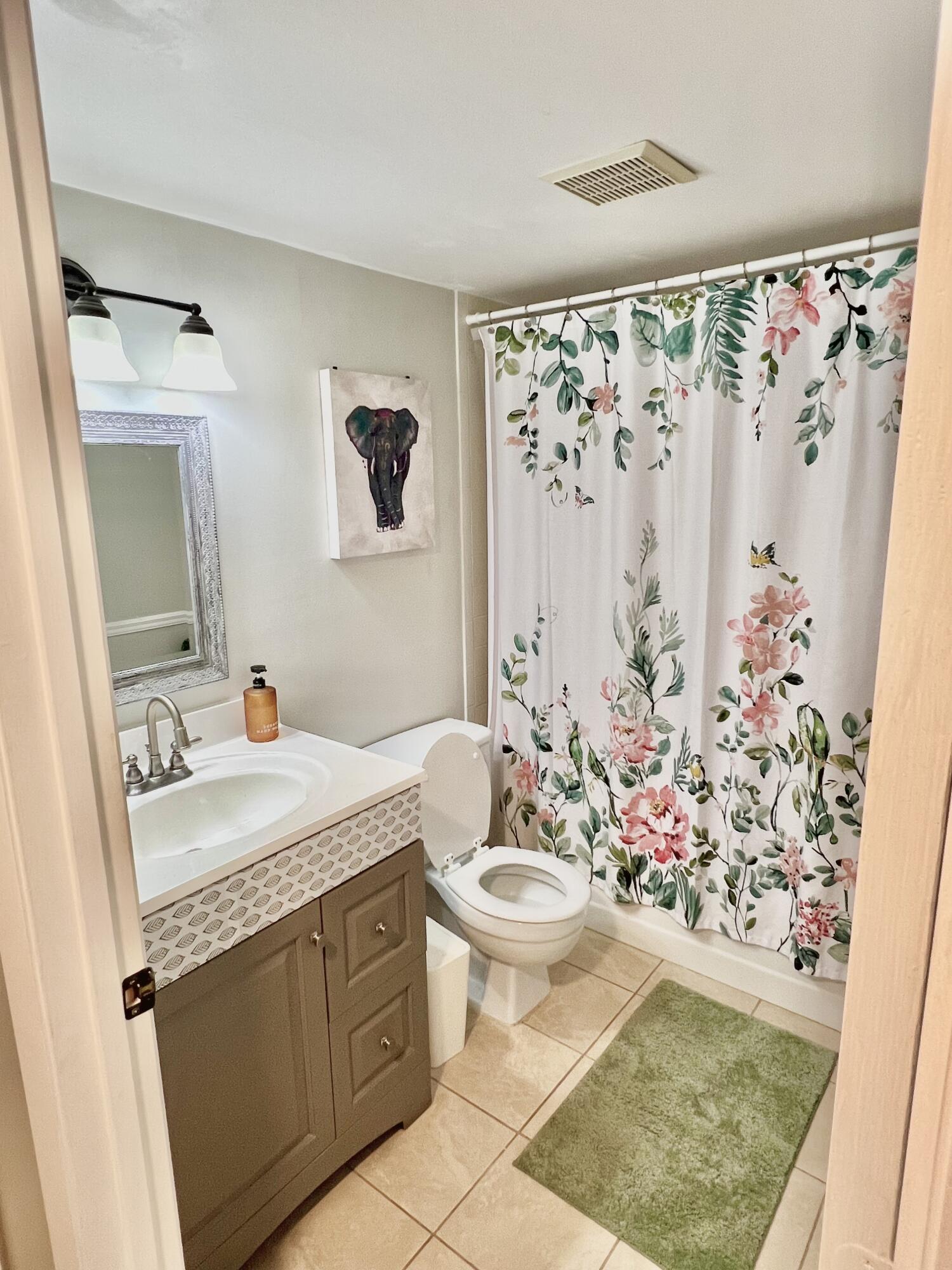 PALM CLUB VILLAGE II CONDO - Residential