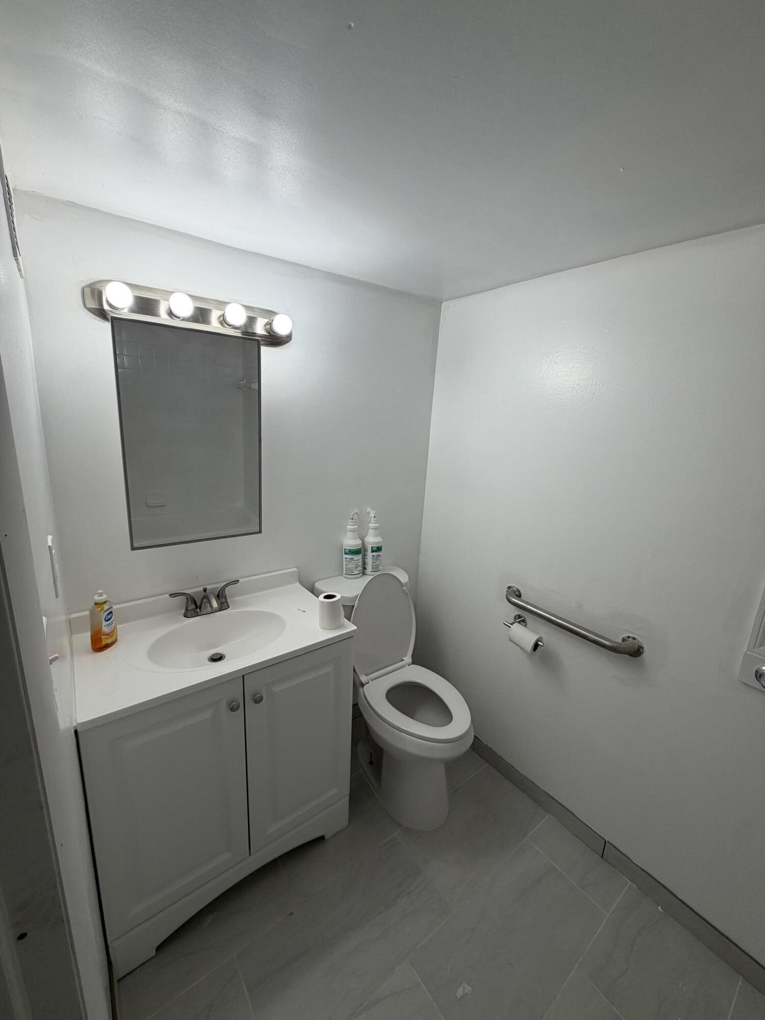M E GOLDSMITH'S SUBDIVISION - Residential Lease
