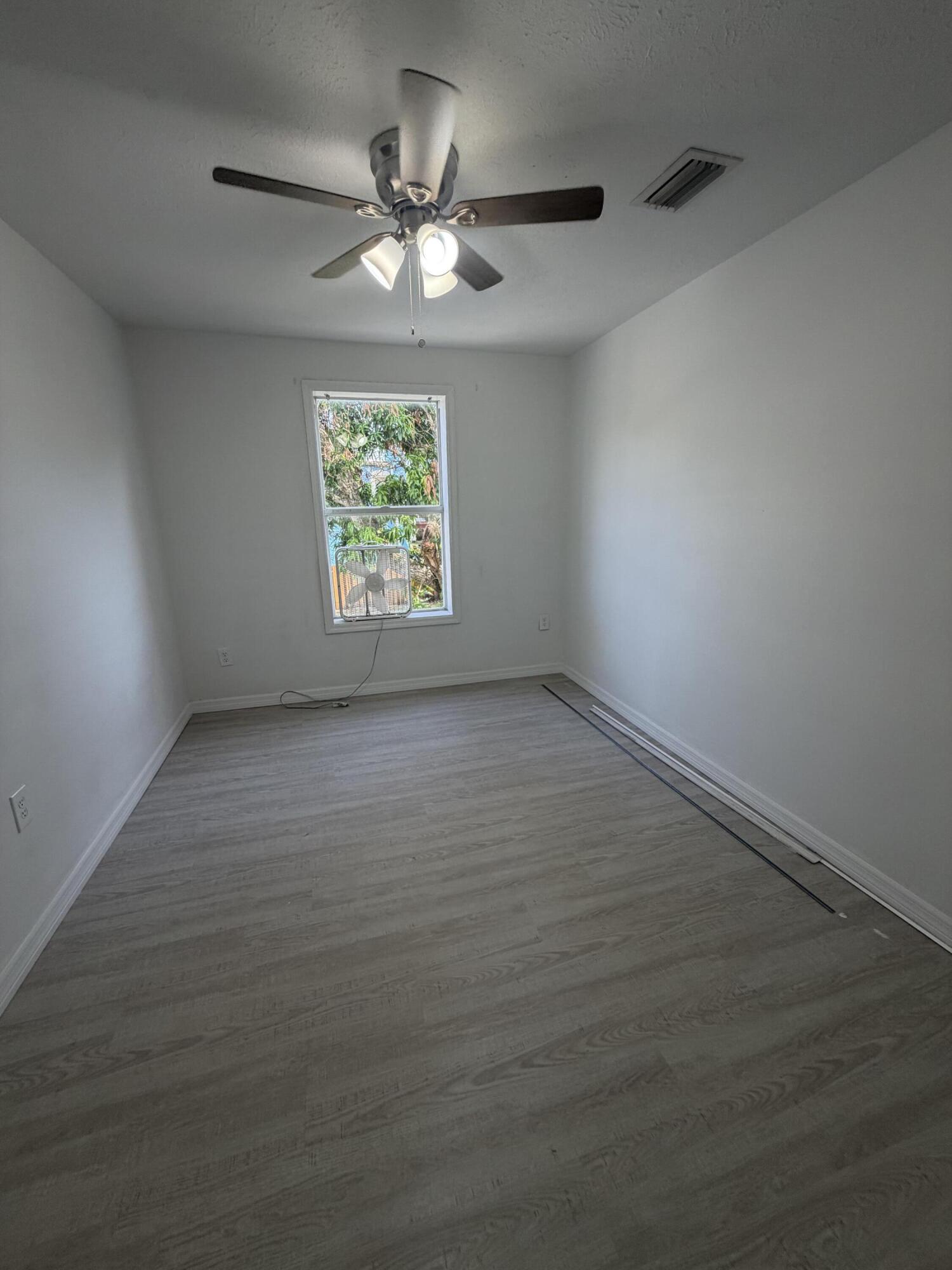 M E GOLDSMITH'S SUBDIVISION - Residential Lease