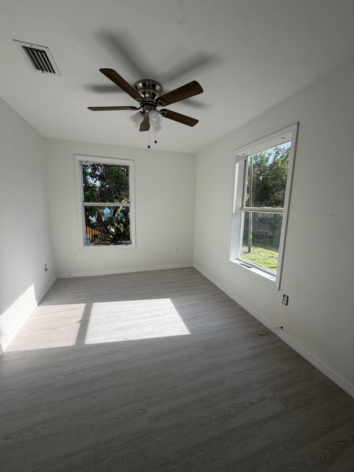 M E GOLDSMITH'S SUBDIVISION - Residential Lease