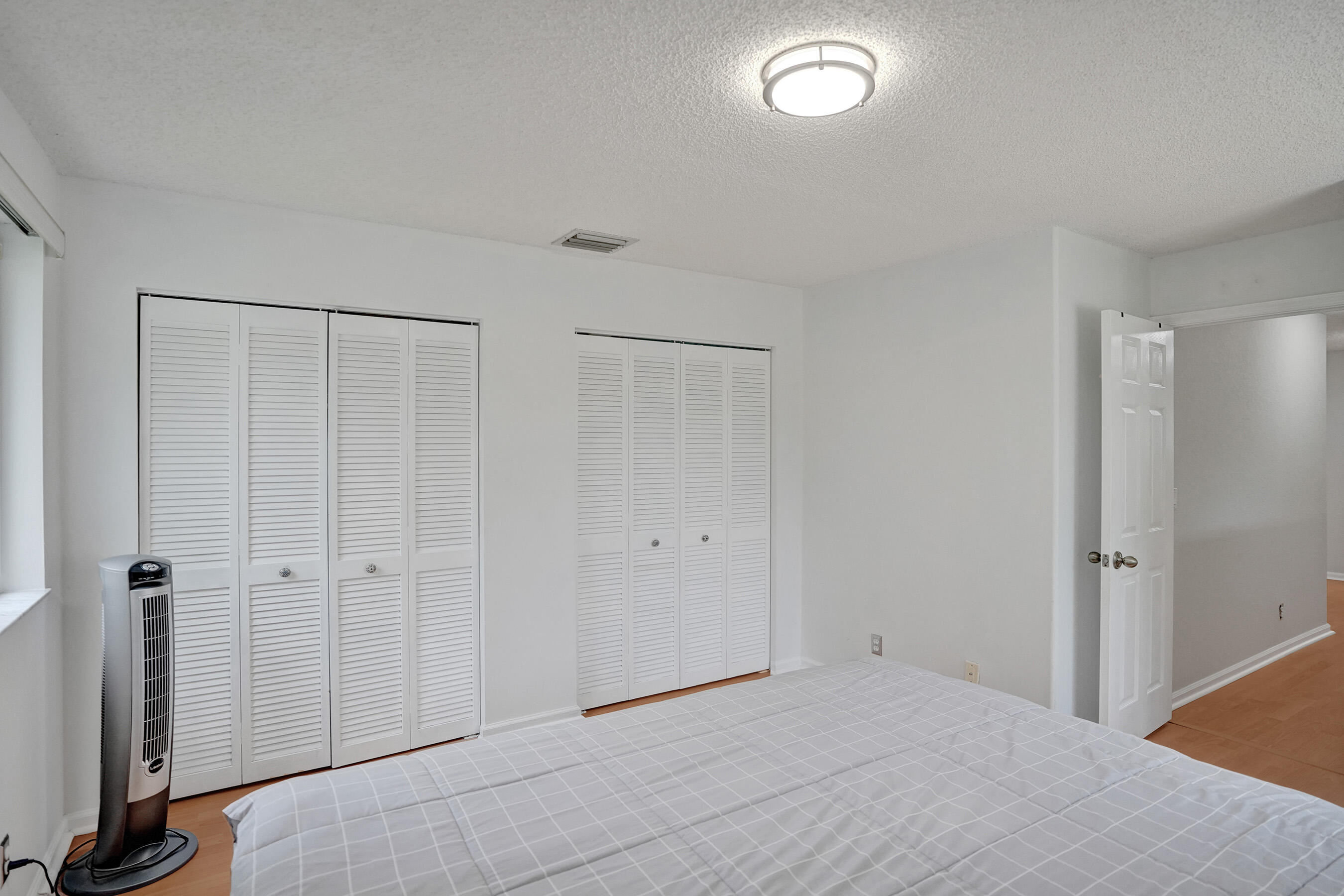 EMBASSY LAKES PHASE II - Residential