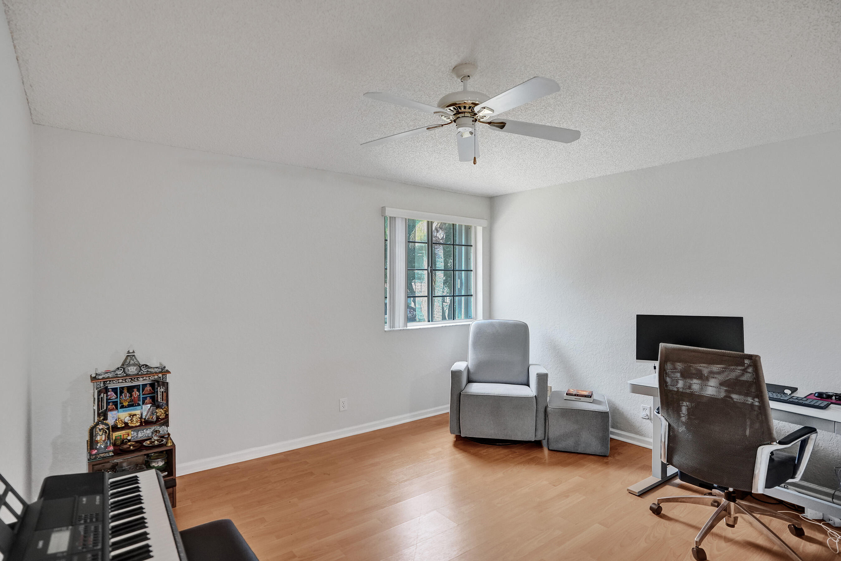 EMBASSY LAKES PHASE II - Residential