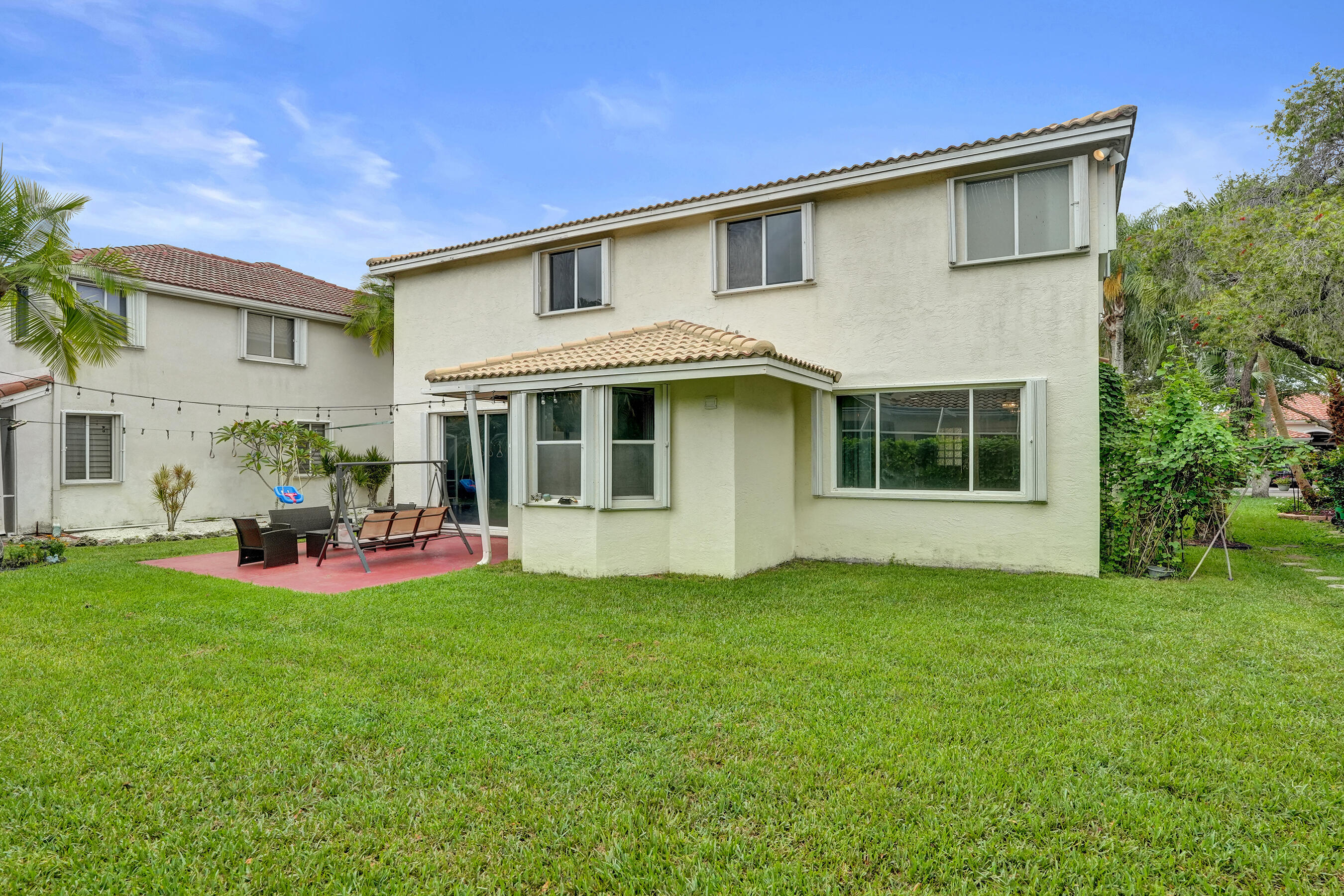 EMBASSY LAKES PHASE II - Residential
