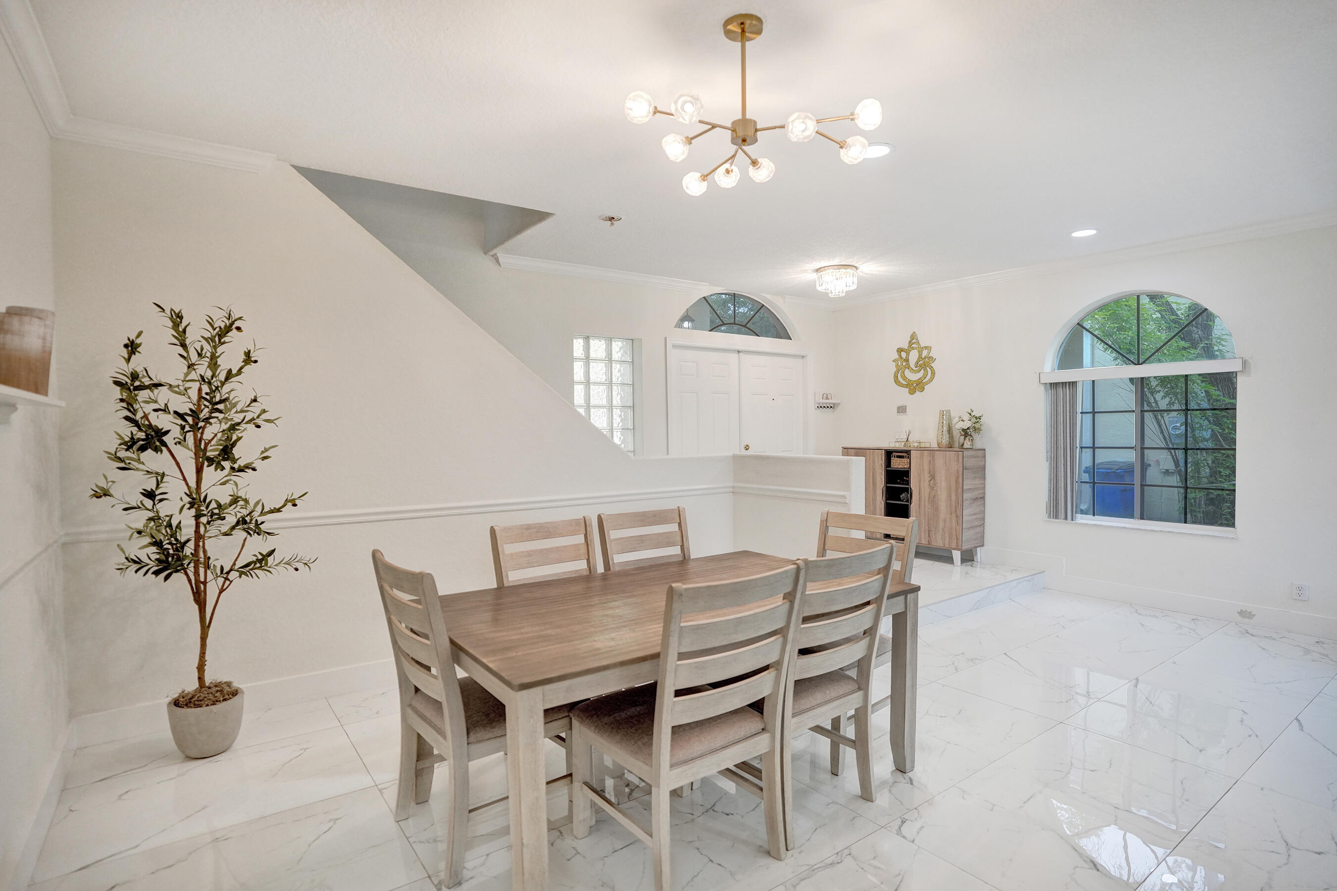 EMBASSY LAKES PHASE II - Residential