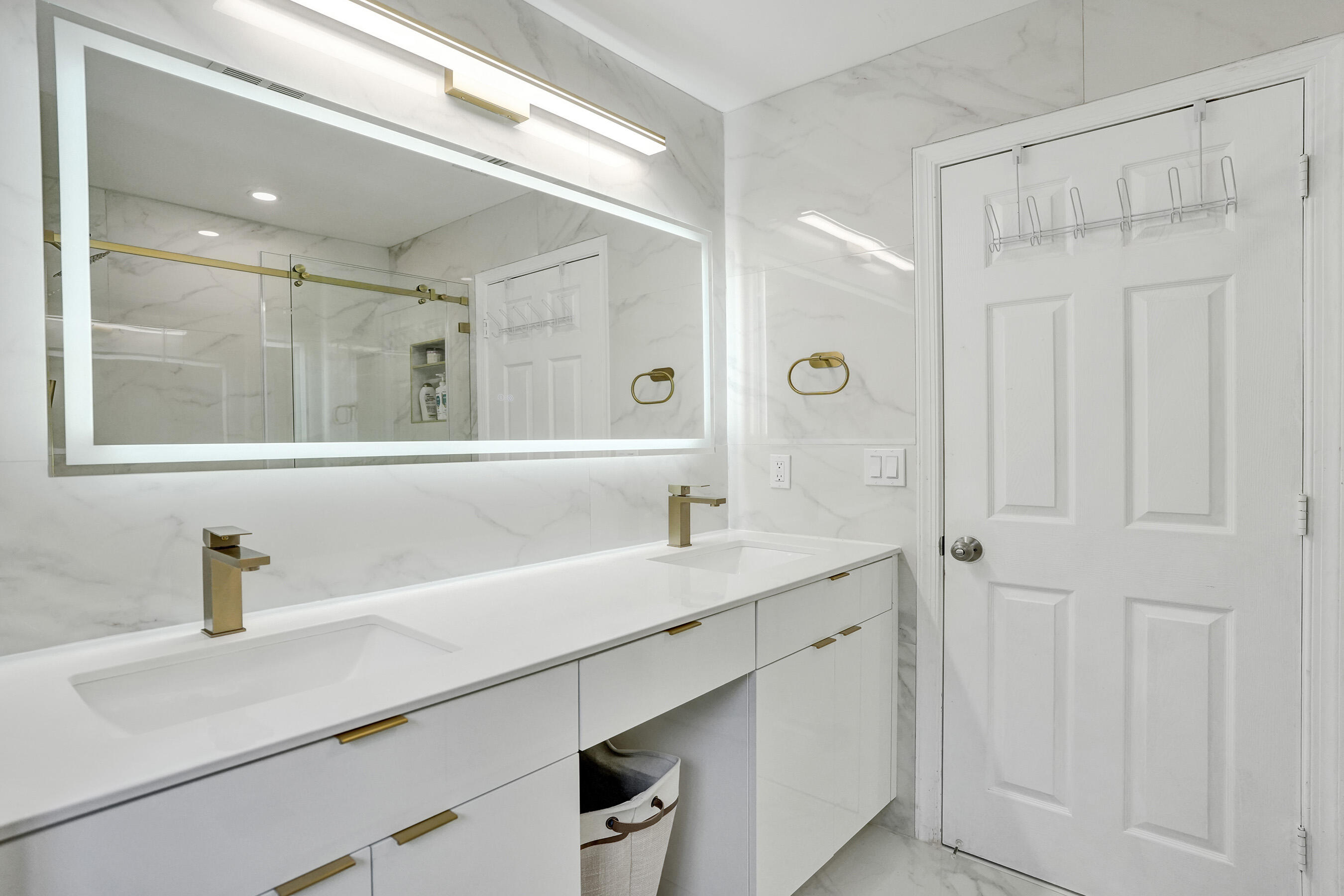 EMBASSY LAKES PHASE II - Residential