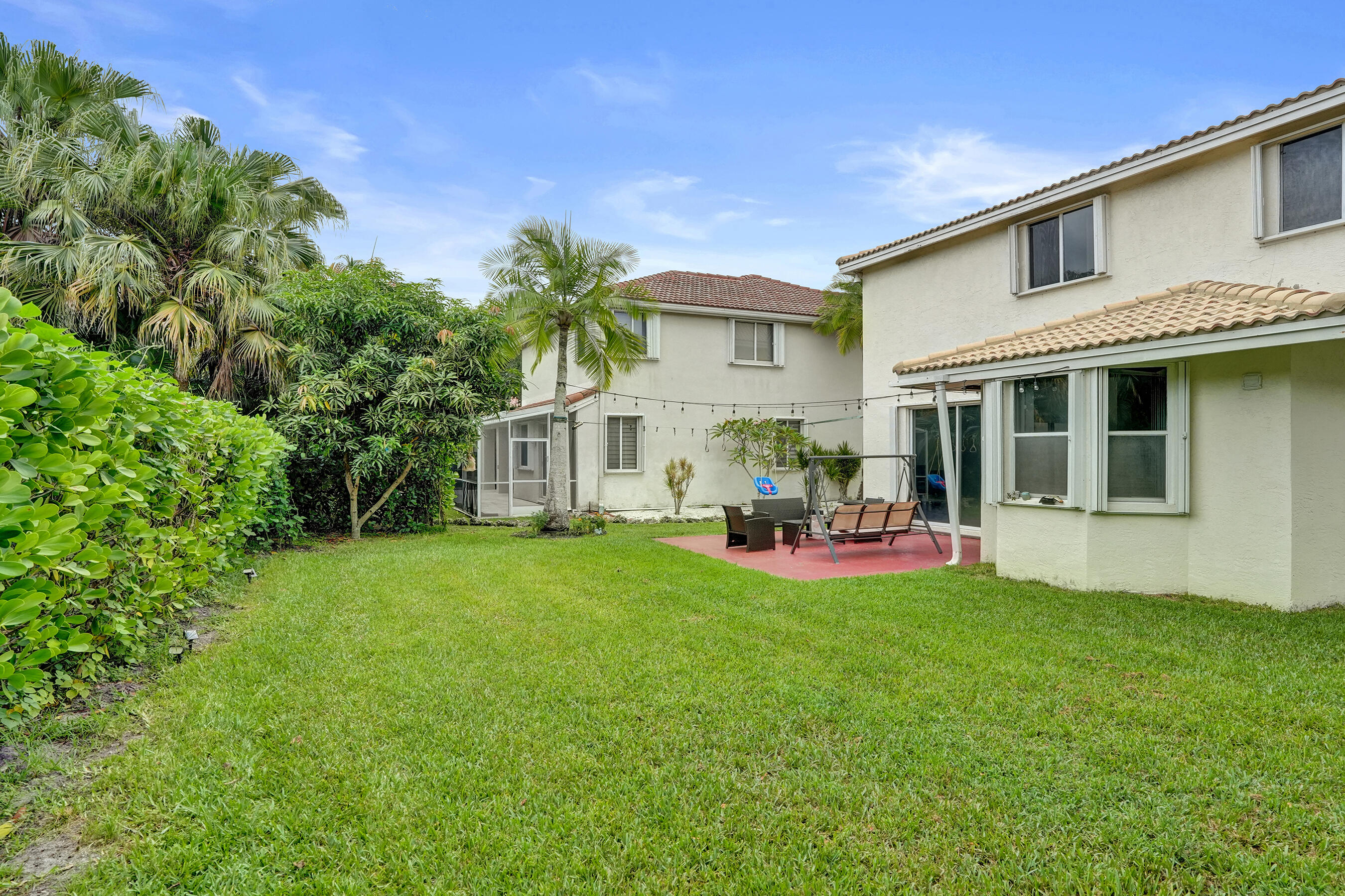 EMBASSY LAKES PHASE II - Residential