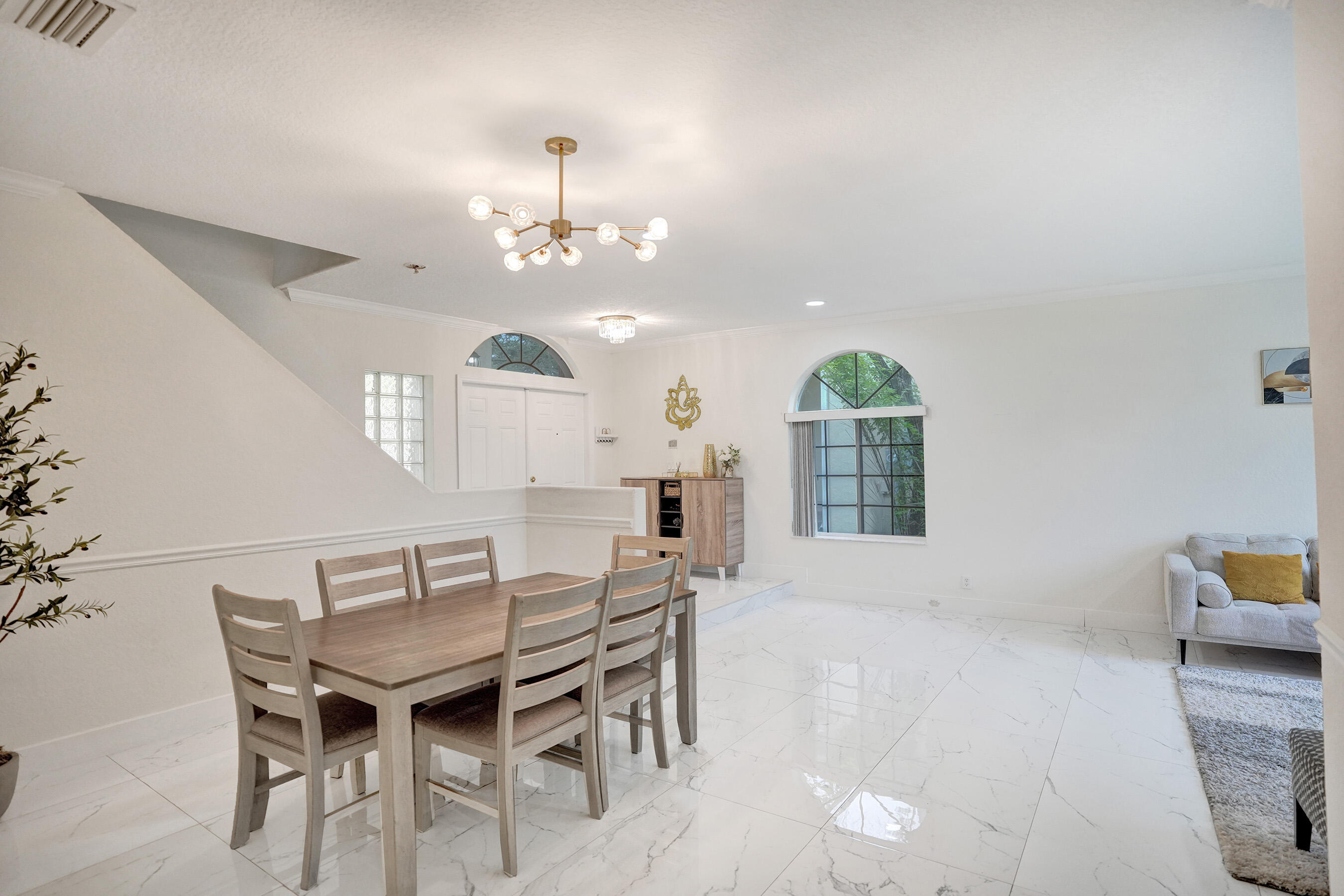 EMBASSY LAKES PHASE II - Residential