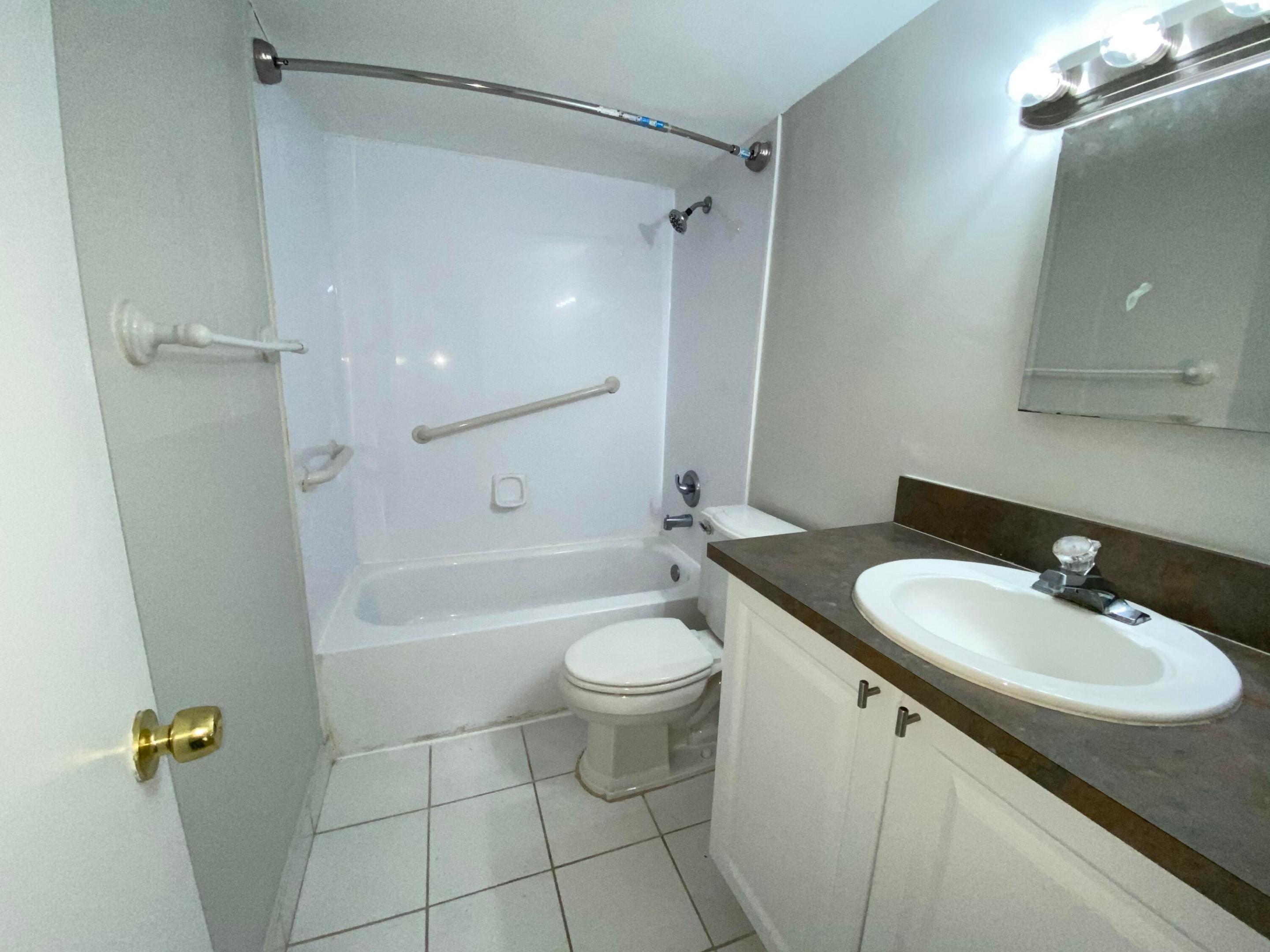 Boca Towne Centre - Residential Lease