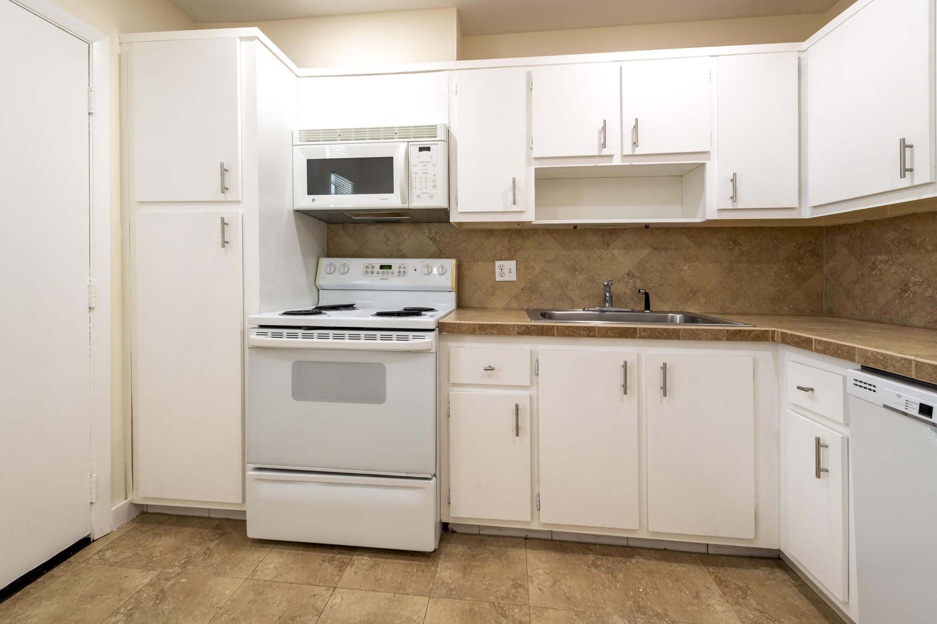 INVERRARY COUNTRY CLUB - Residential