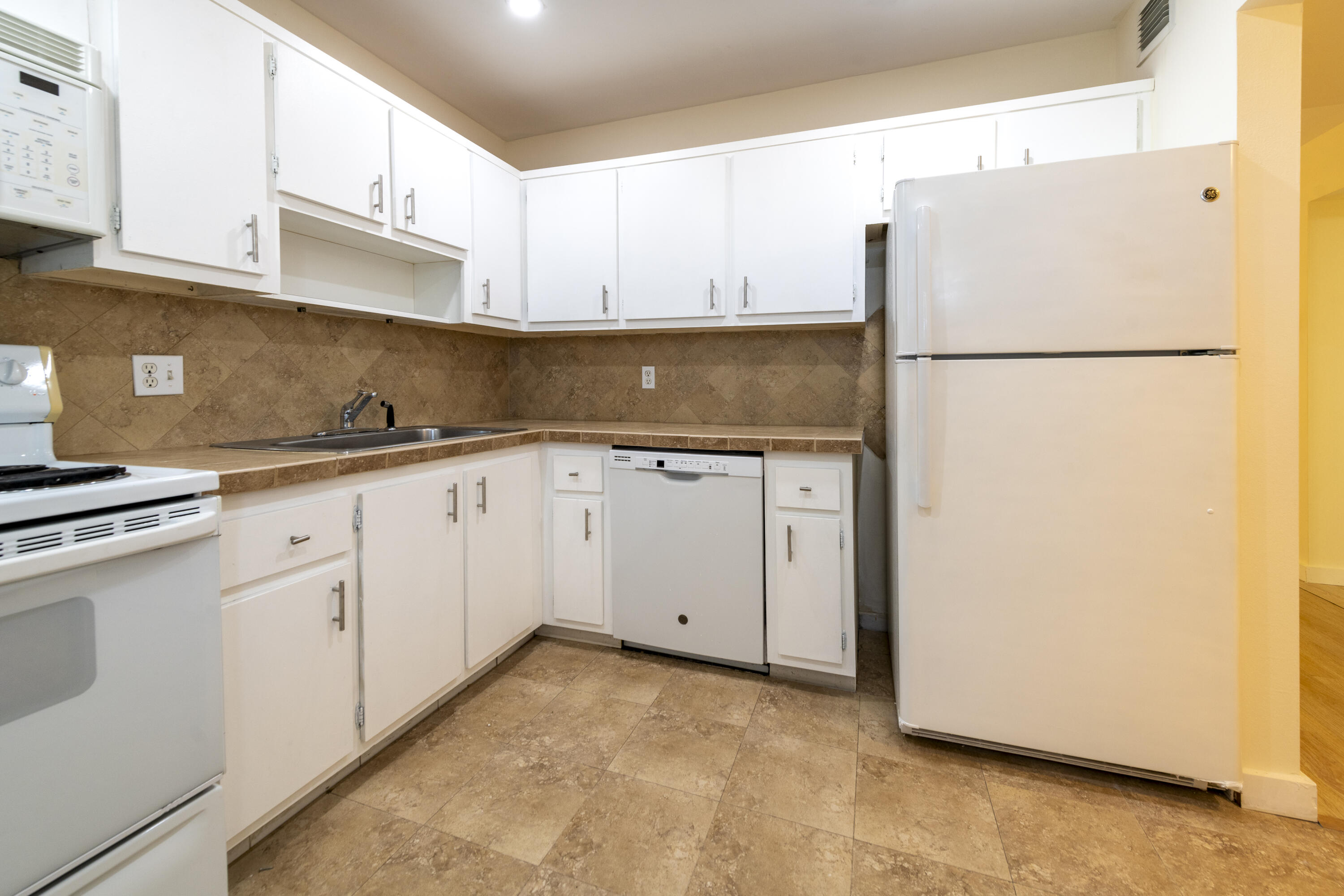 INVERRARY COUNTRY CLUB - Residential