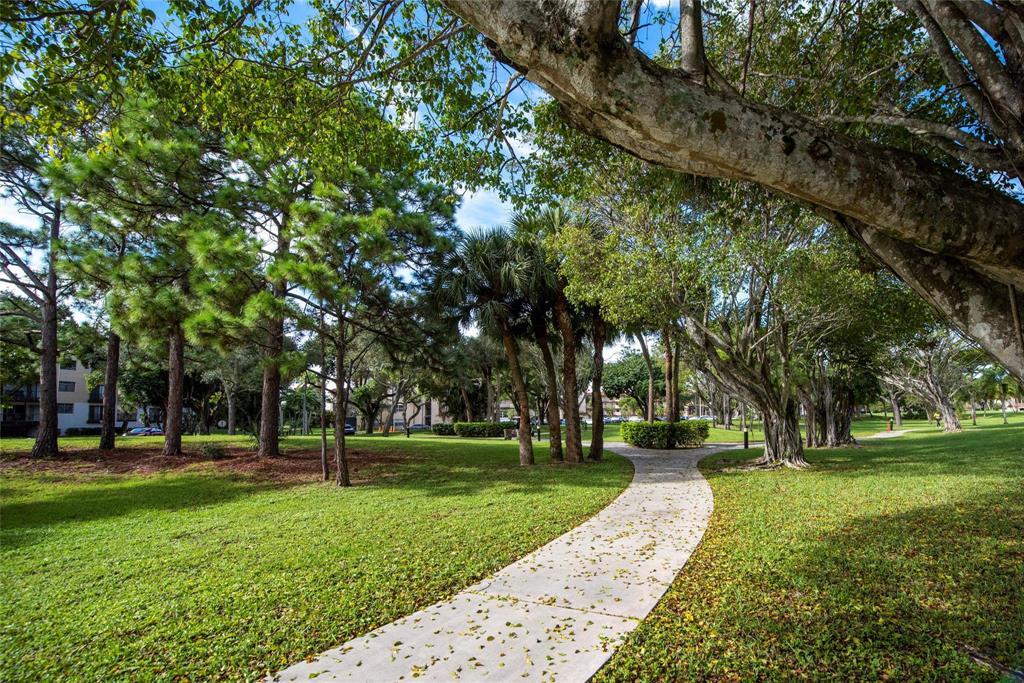 INVERRARY COUNTRY CLUB - Residential