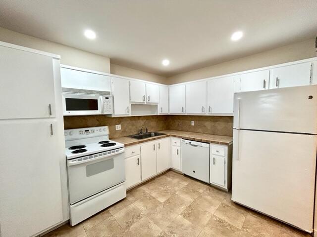 INVERRARY COUNTRY CLUB - Residential