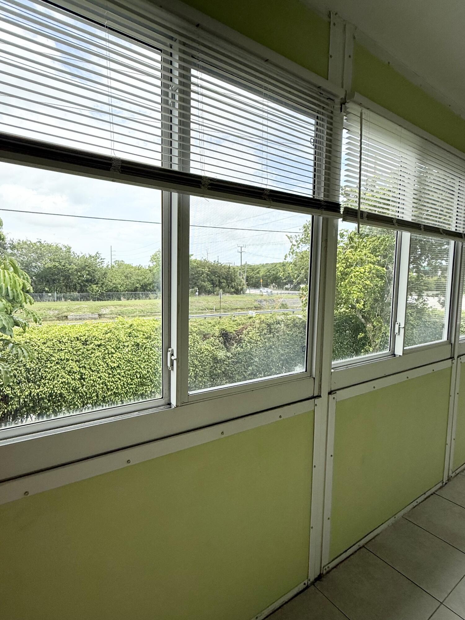 KINGS POINT BURGUNDY CONDOS - Residential