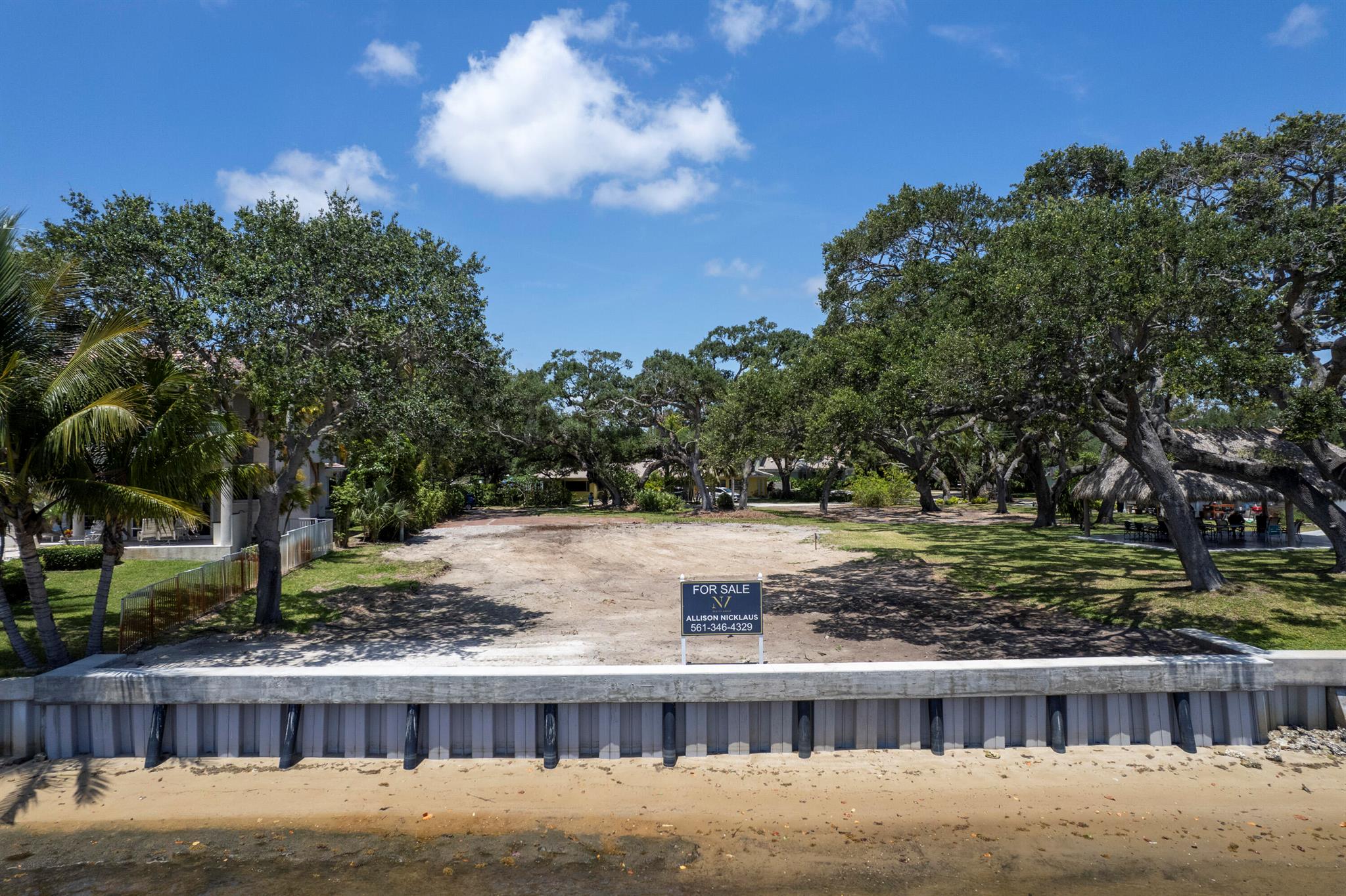 INTRACOASTAL PARK - Land