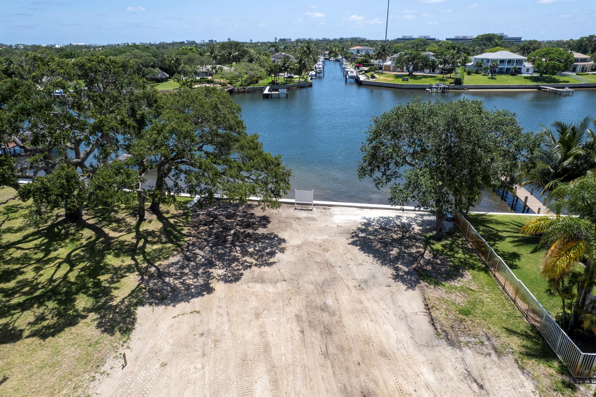 INTRACOASTAL PARK - Land