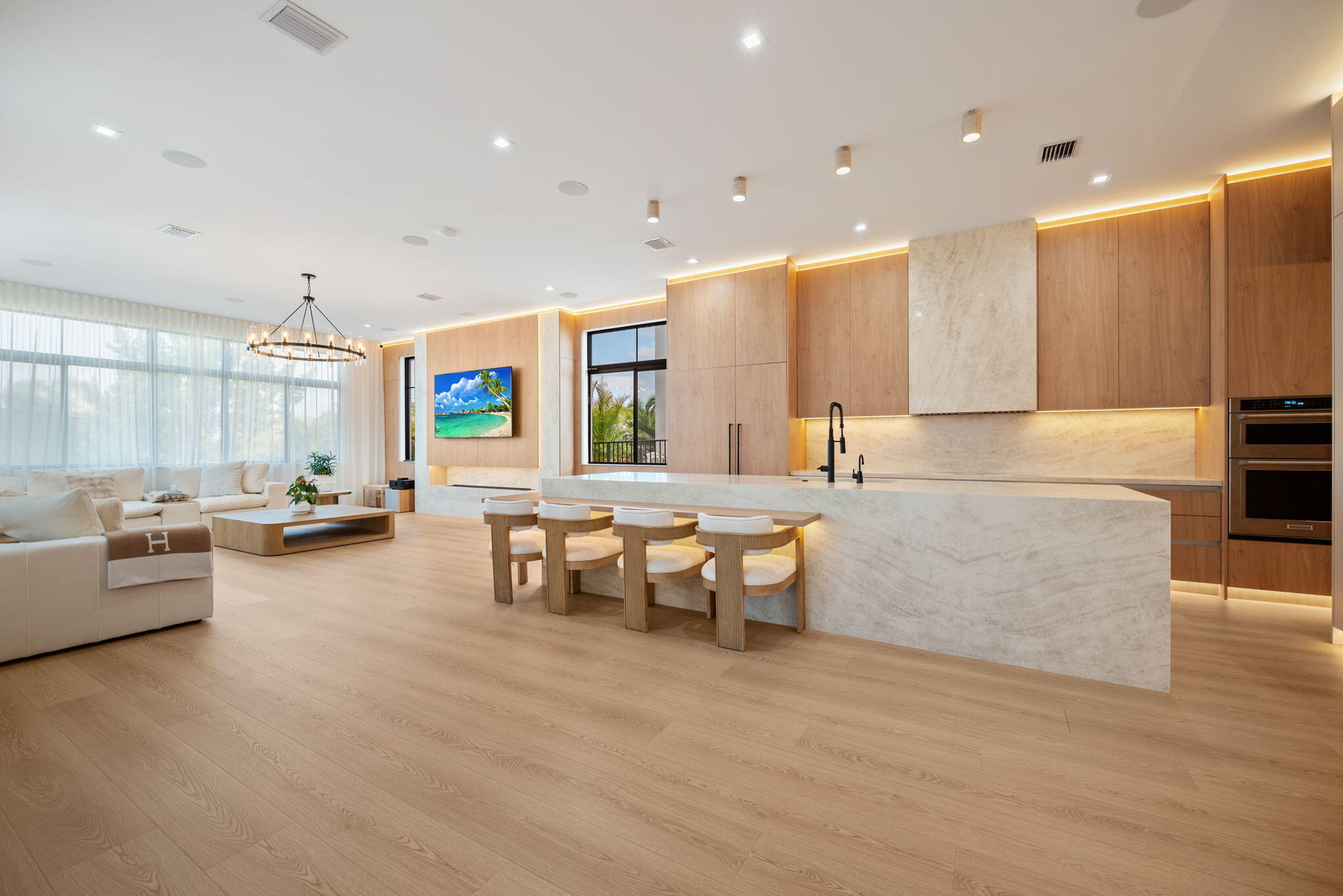 KINGFISHER RESERVE - Residential Lease