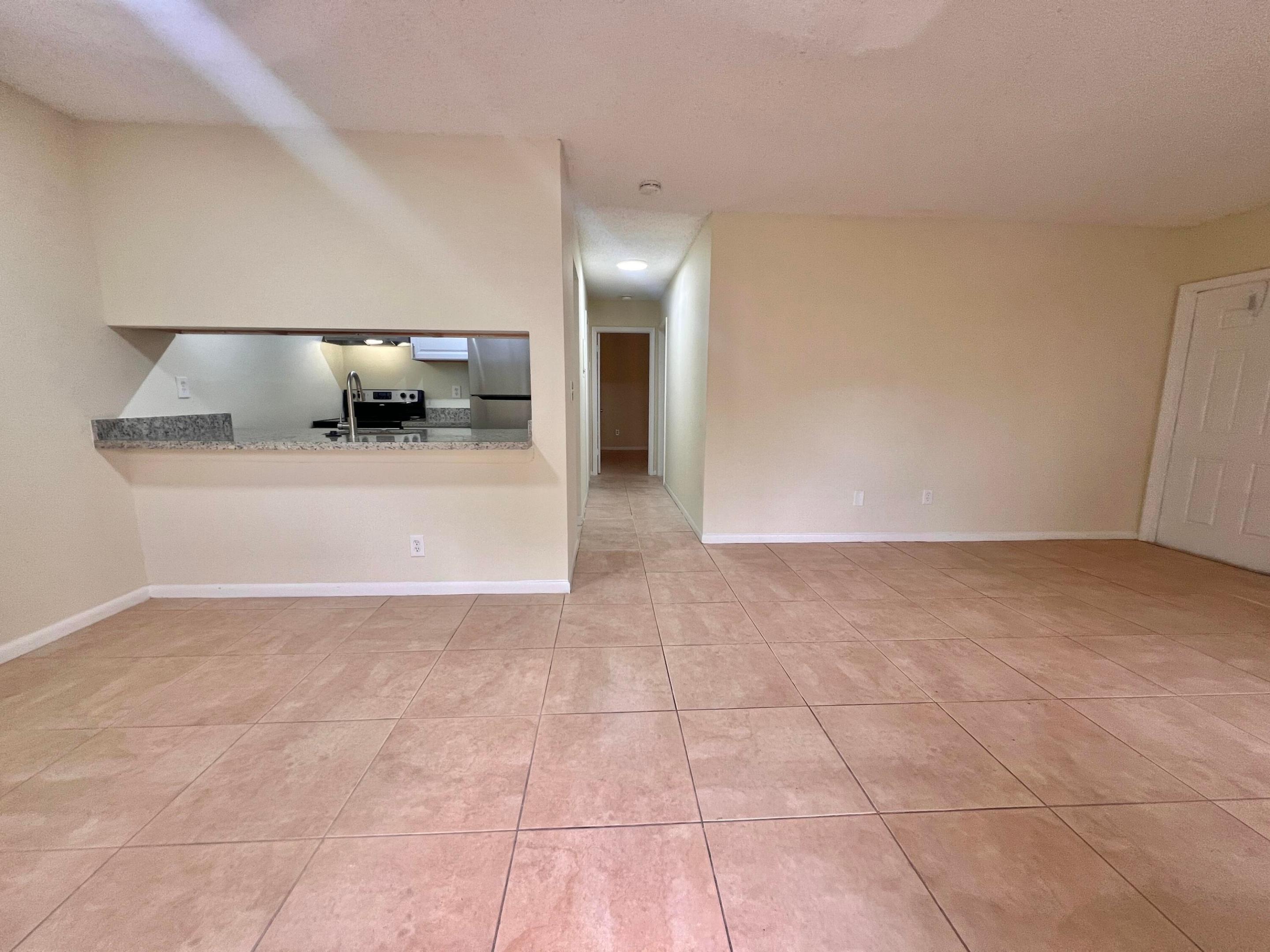LAURELS AT SHERWOOD CONDO - Residential Lease