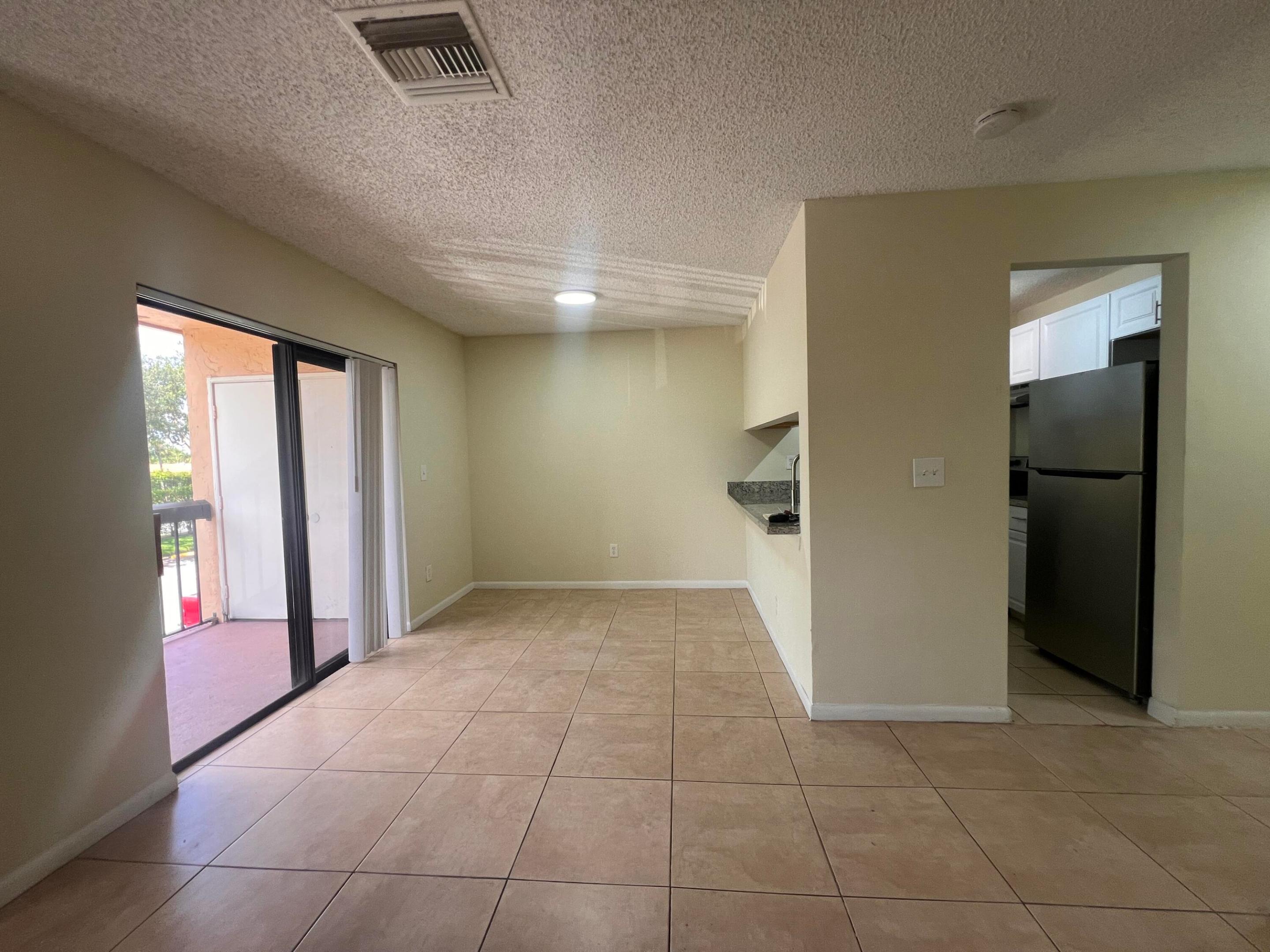 LAURELS AT SHERWOOD CONDO - Residential Lease