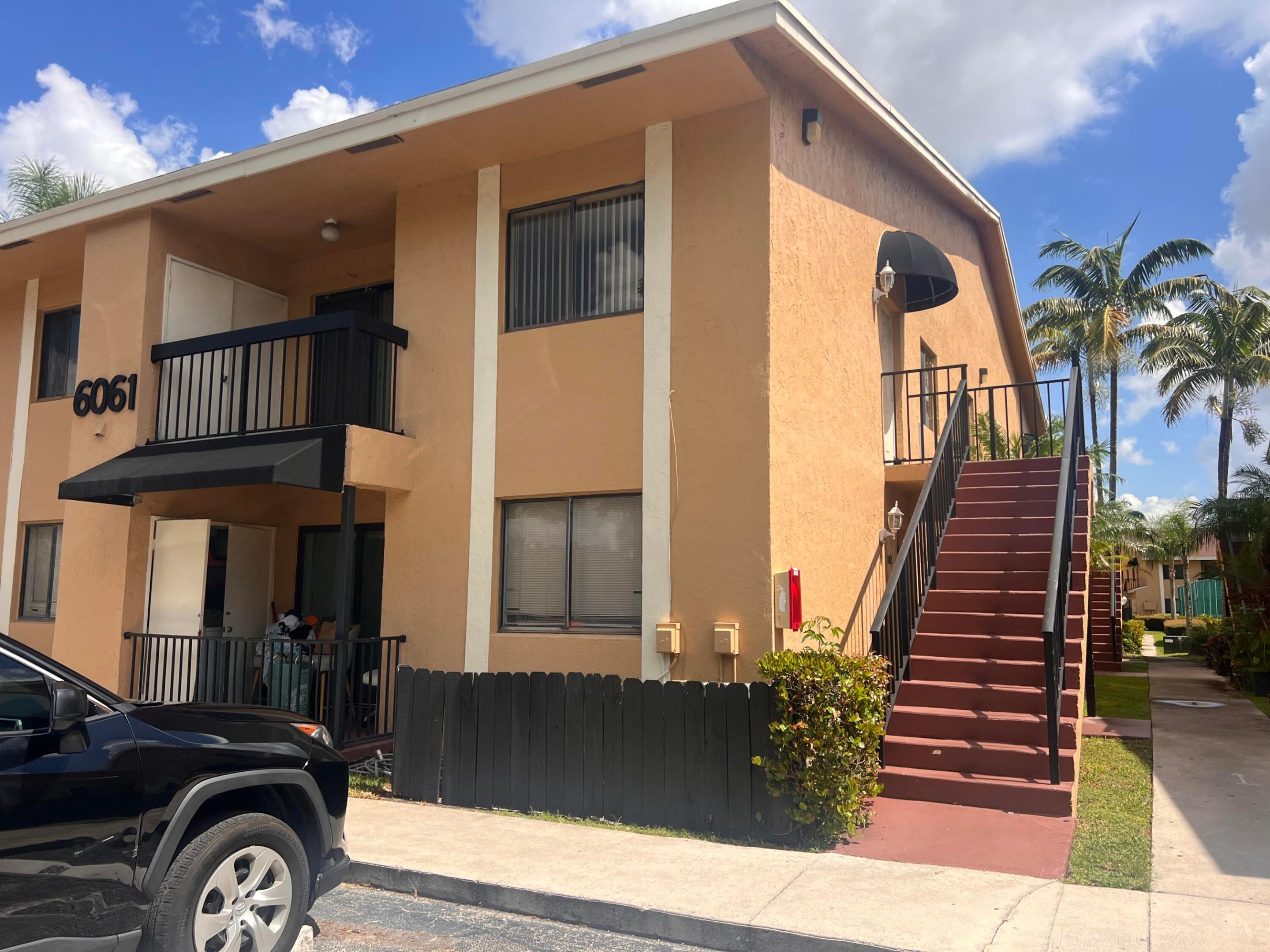 LAURELS AT SHERWOOD CONDO - Residential Lease