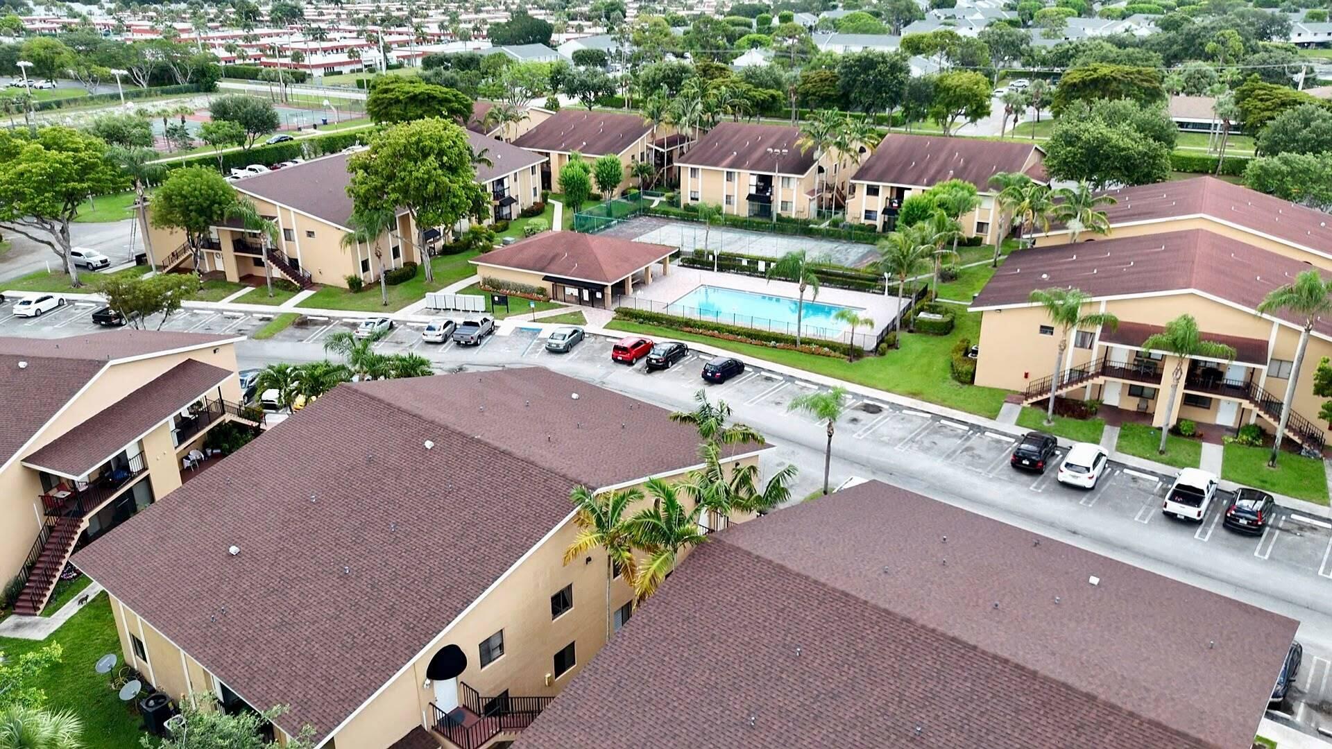 LAURELS AT SHERWOOD CONDO - Residential Lease