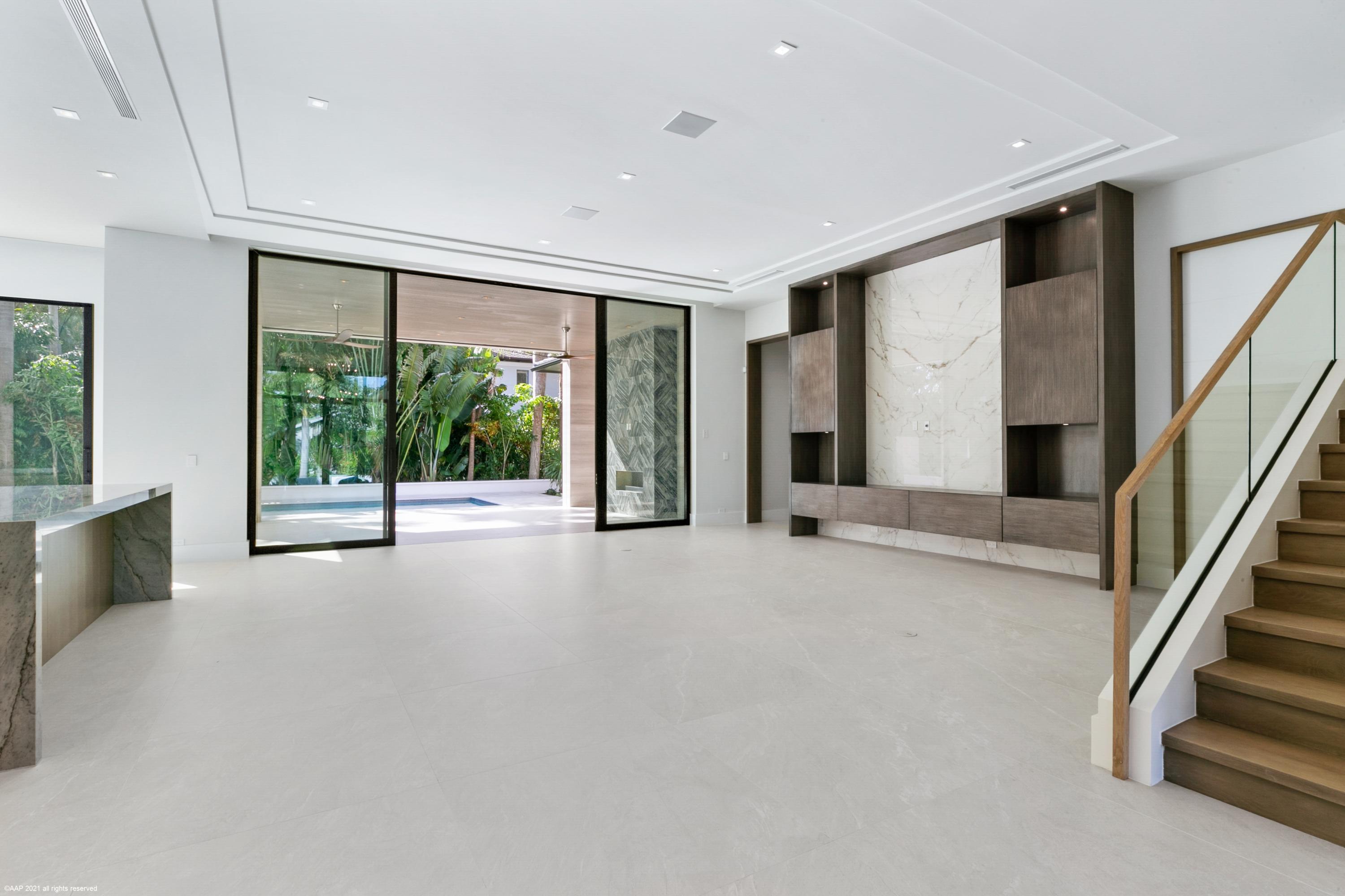 WATERWAY LANE - Residential