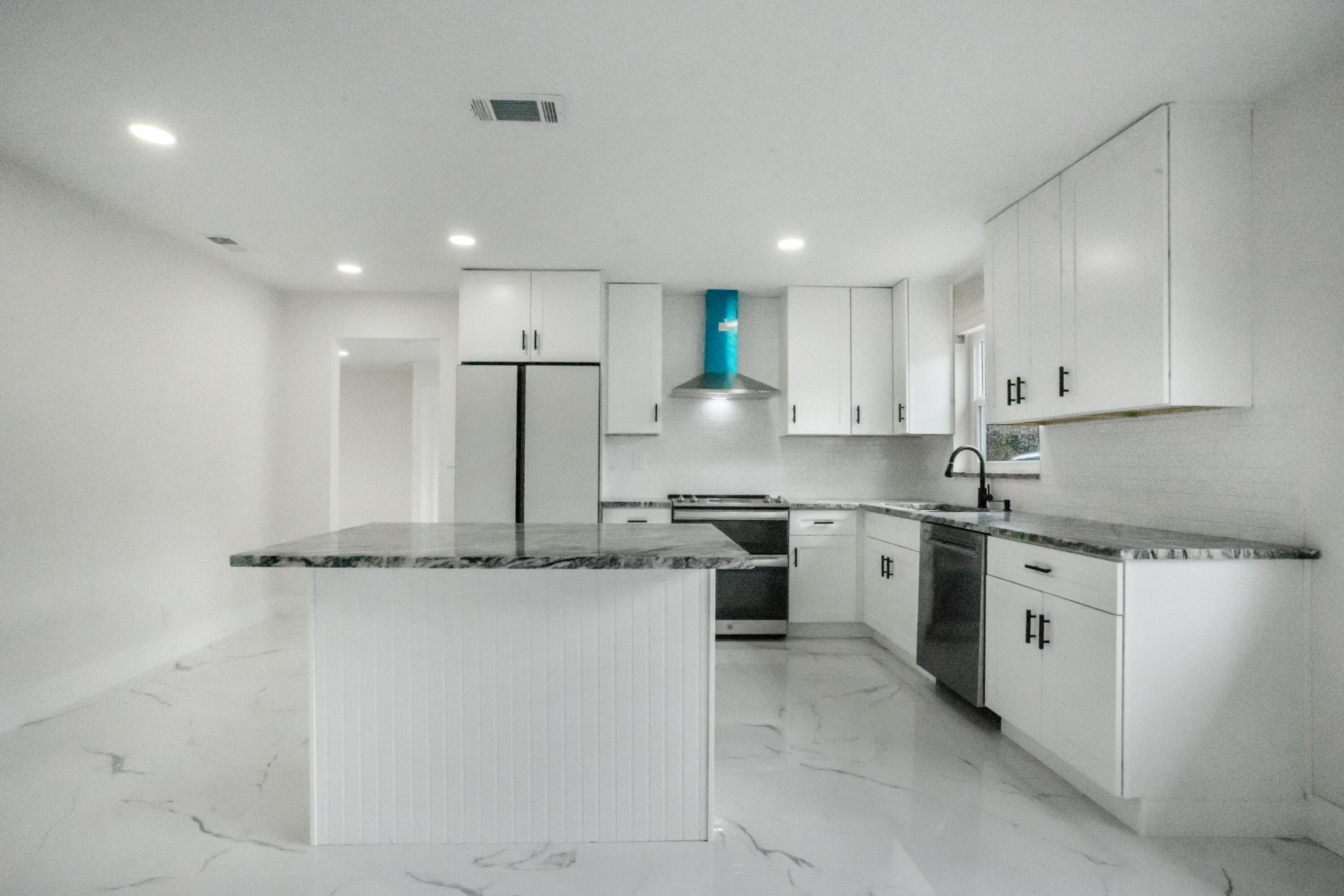 FOREST HILLS SOUTH - Residential
