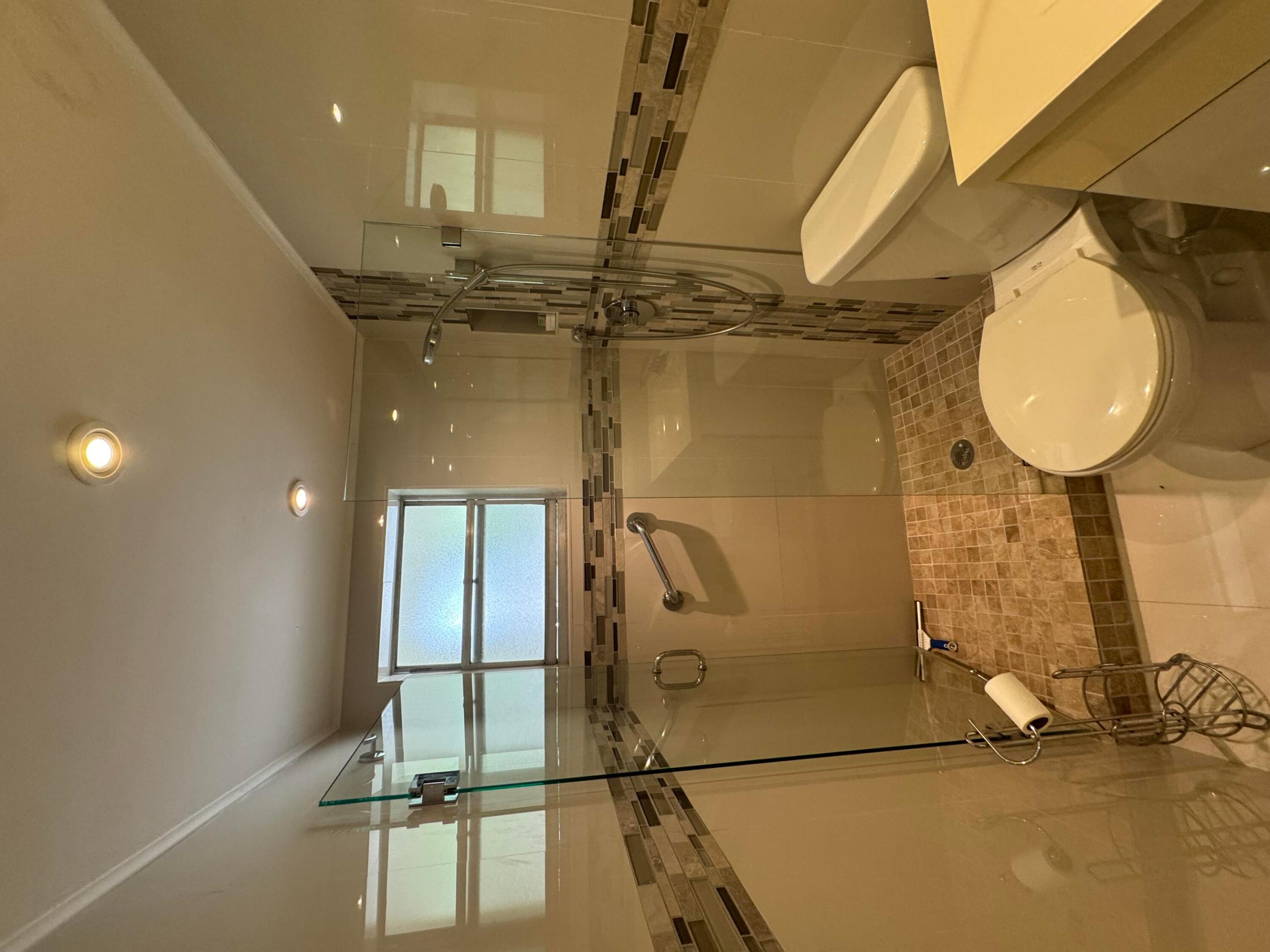 KINGS POINT IMPERIAL CONDO - Residential