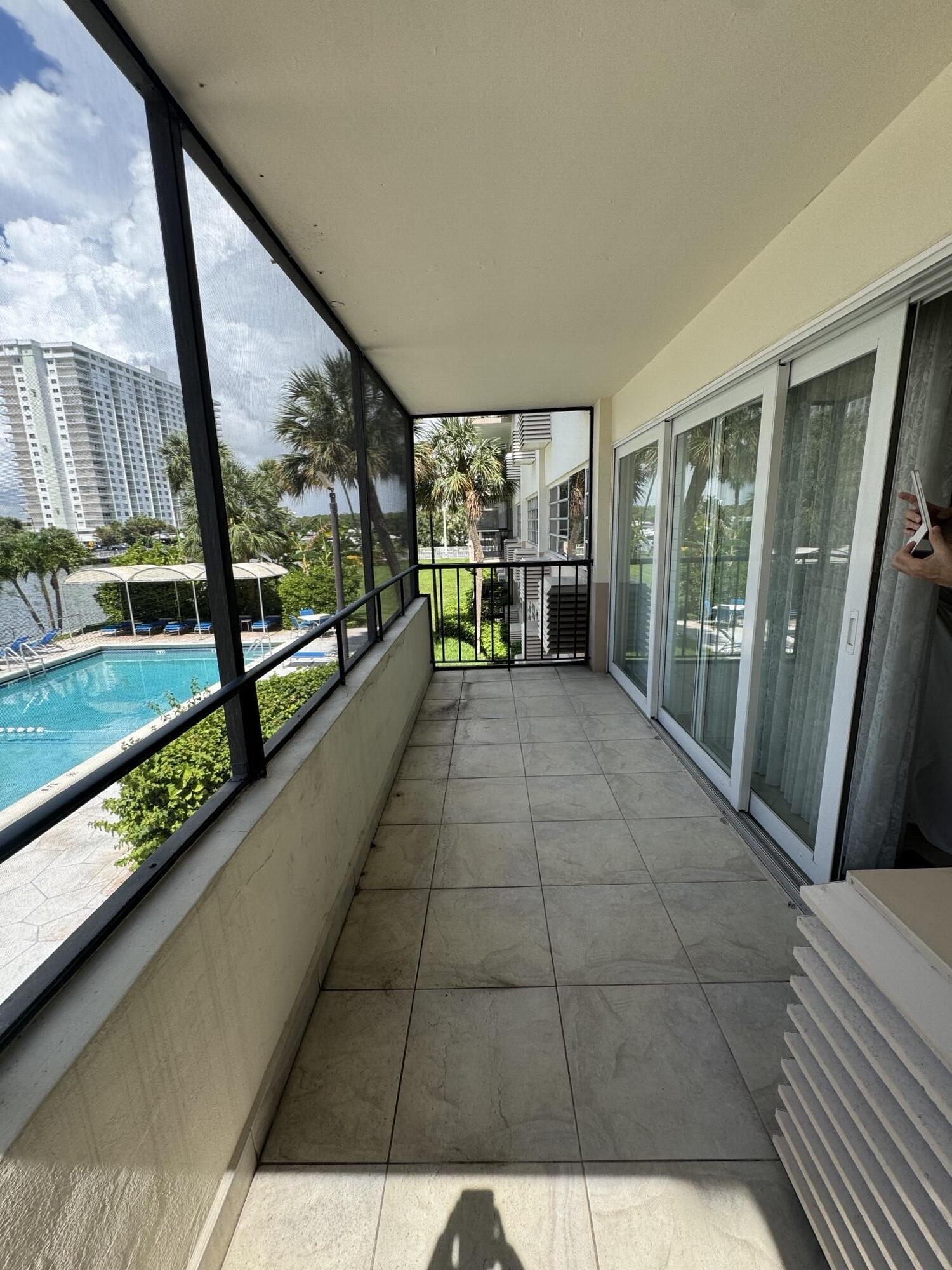 KINGS POINT IMPERIAL CONDO - Residential