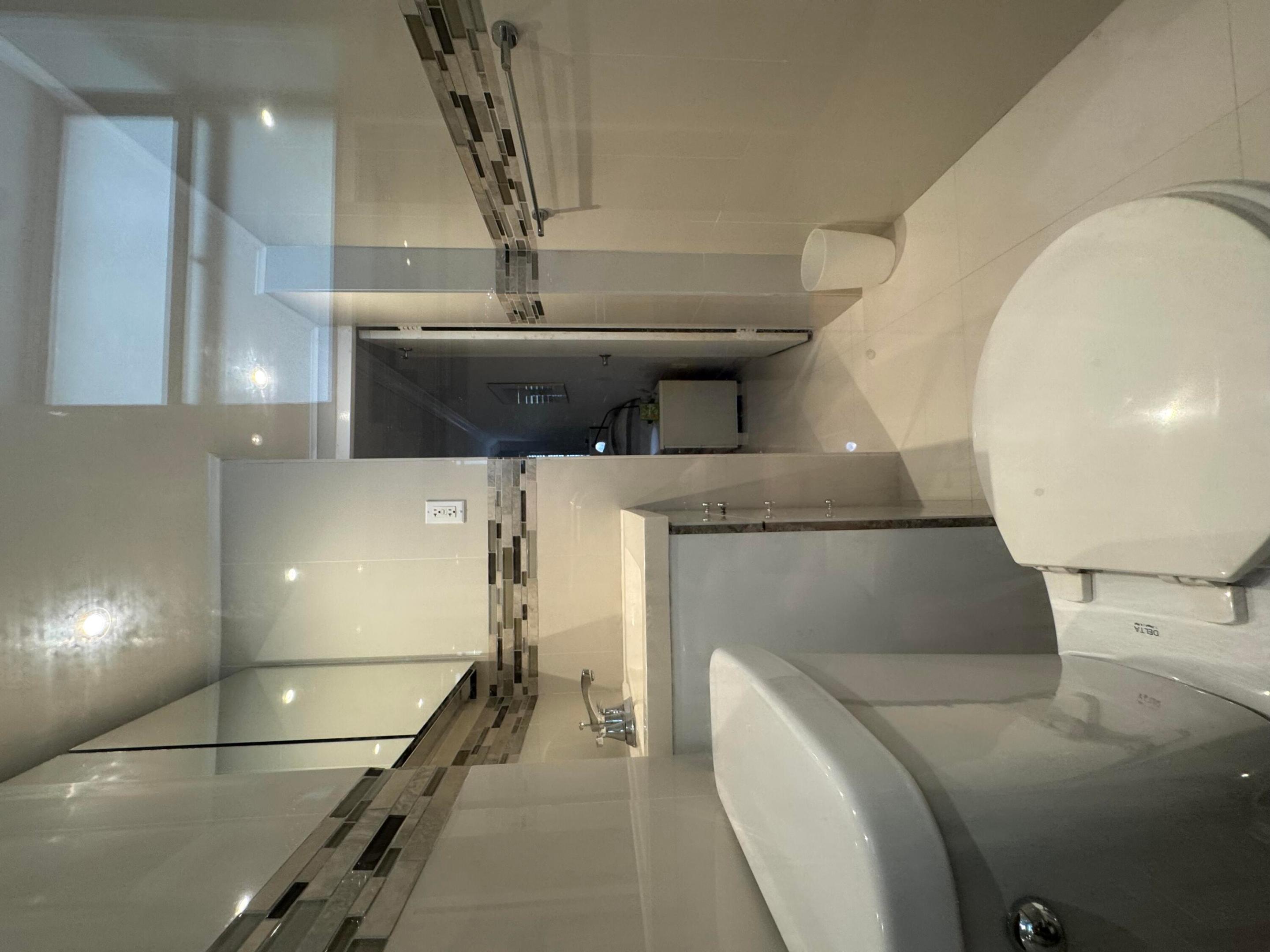 KINGS POINT IMPERIAL CONDO - Residential