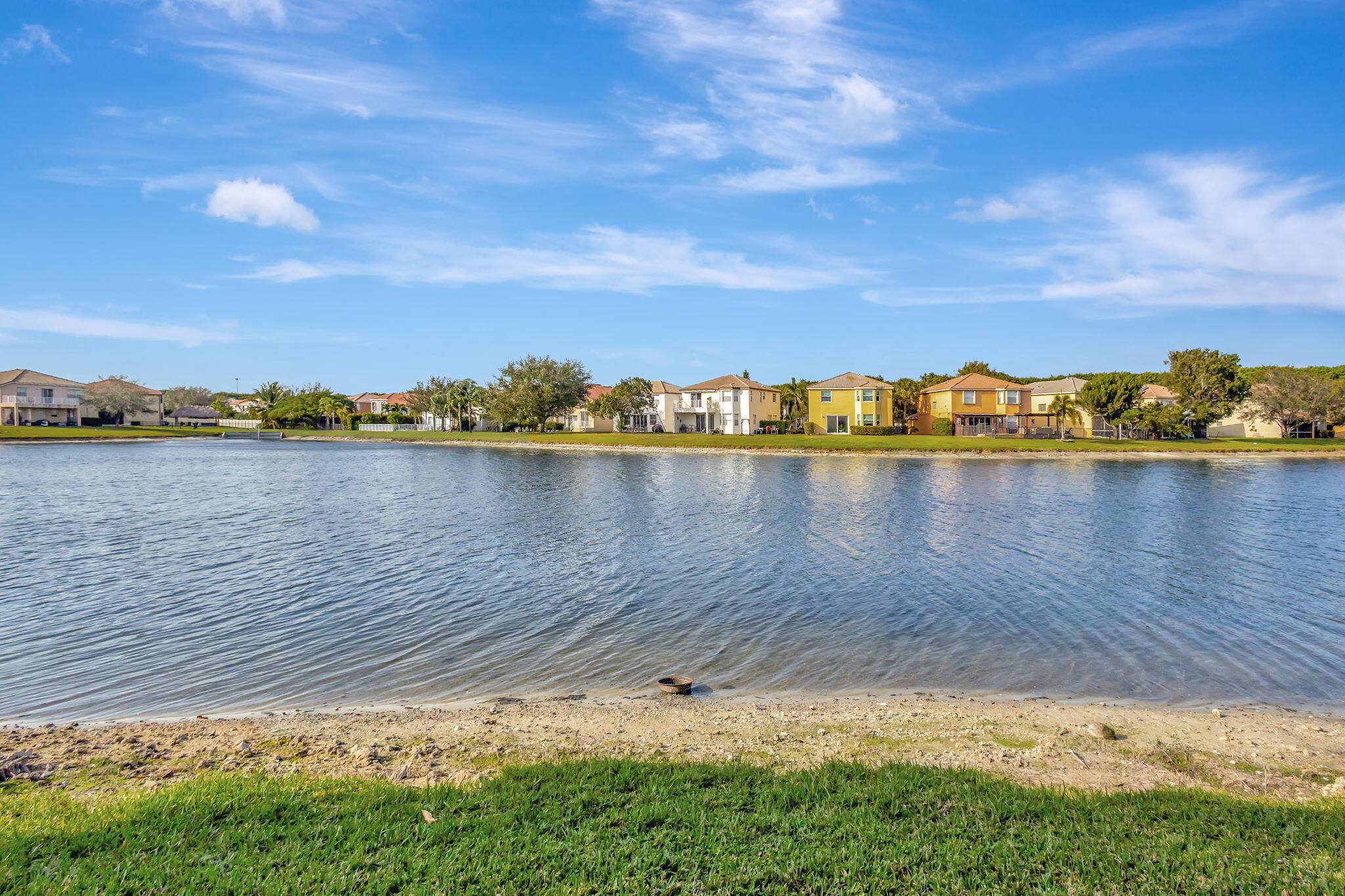 OLYMPIA 1 - Residential Lease