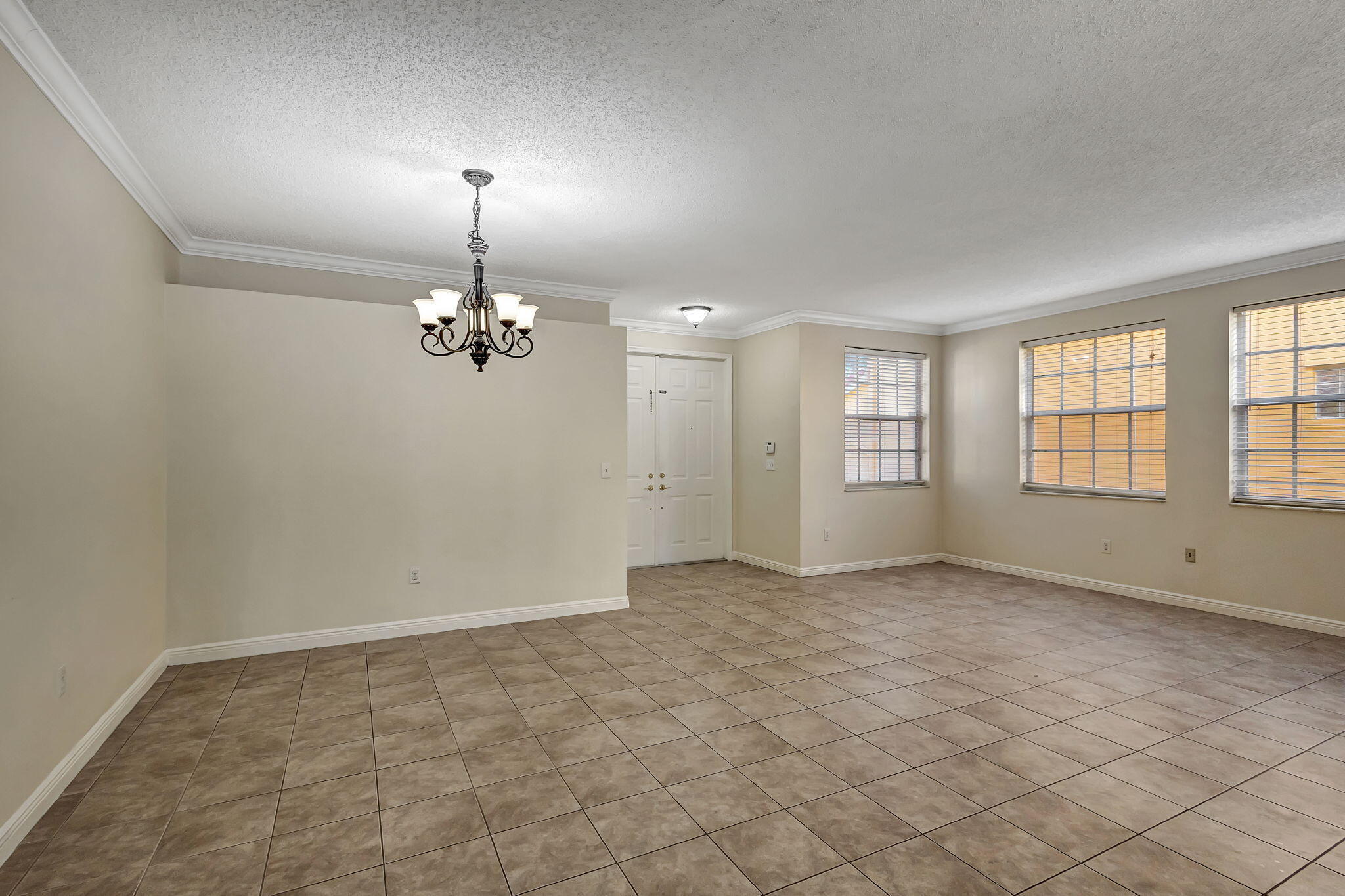 OLYMPIA 1 - Residential Lease