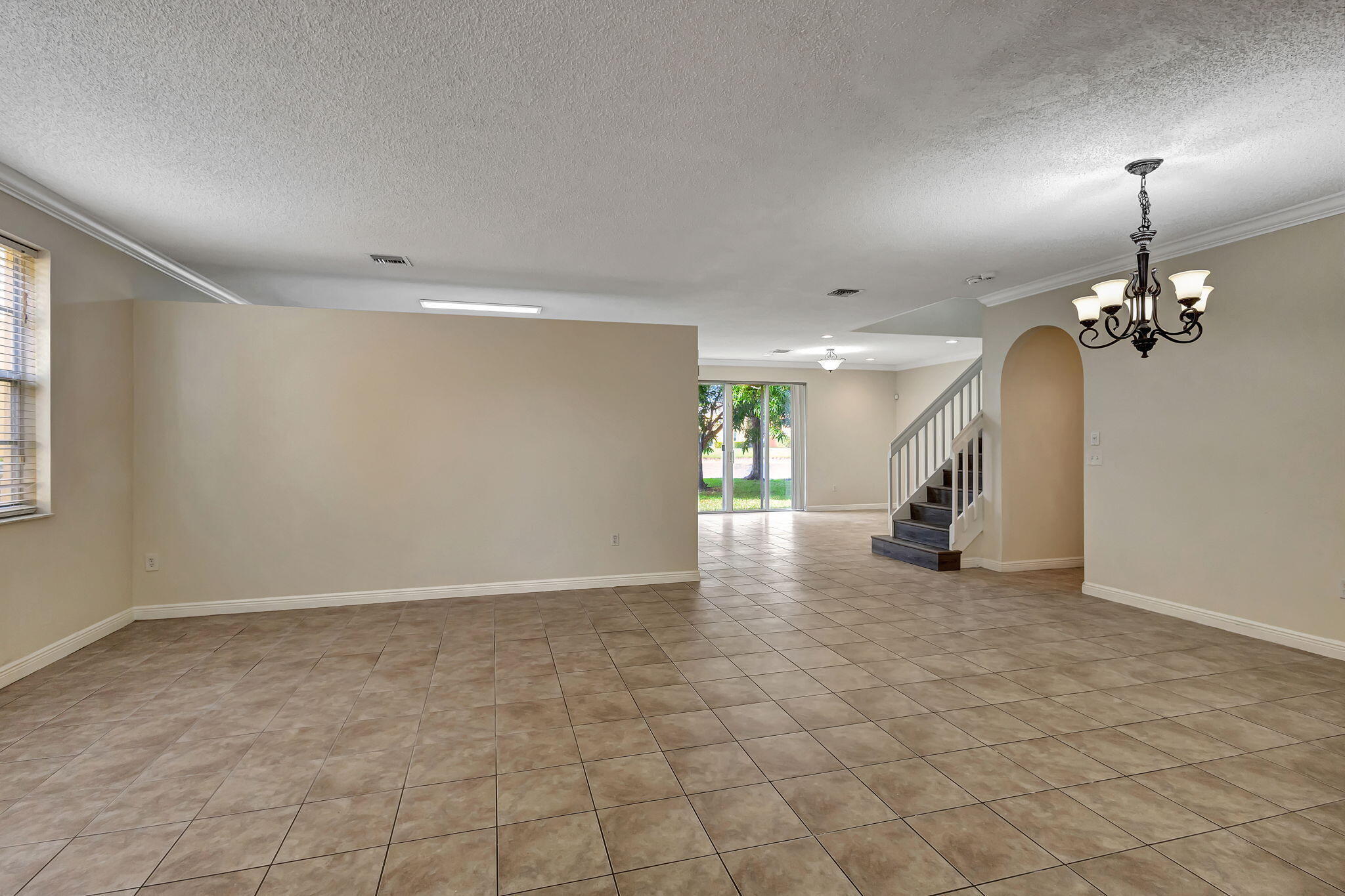 OLYMPIA 1 - Residential Lease