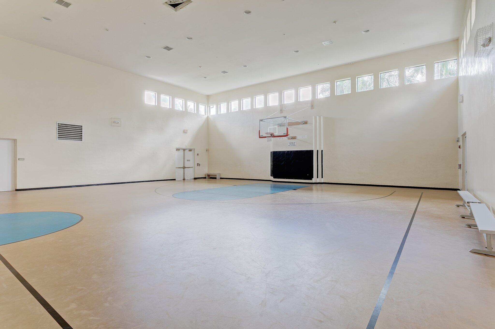 OLYMPIA 1 - Residential Lease