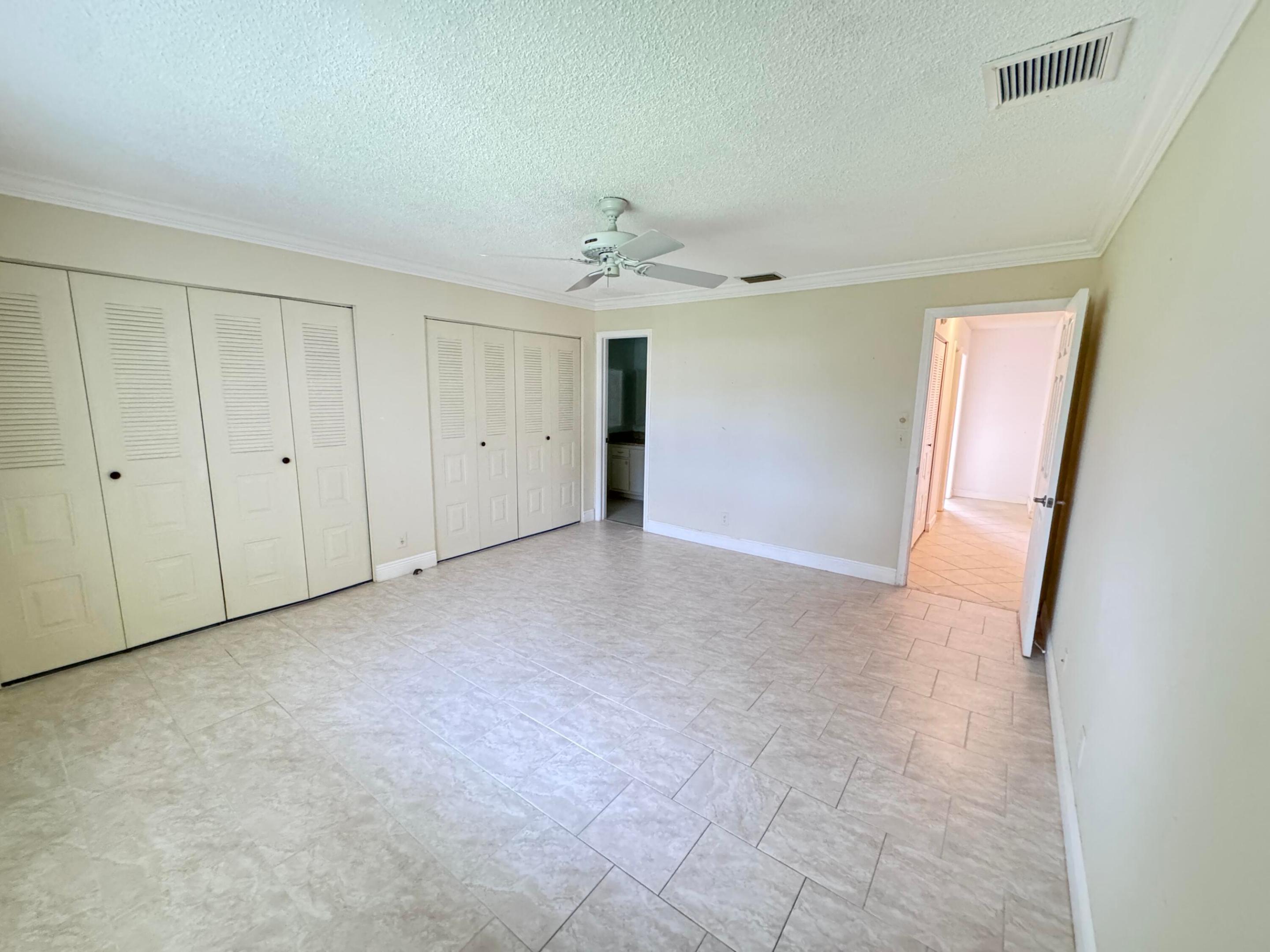 DELRAY VILLAS 5 - Residential