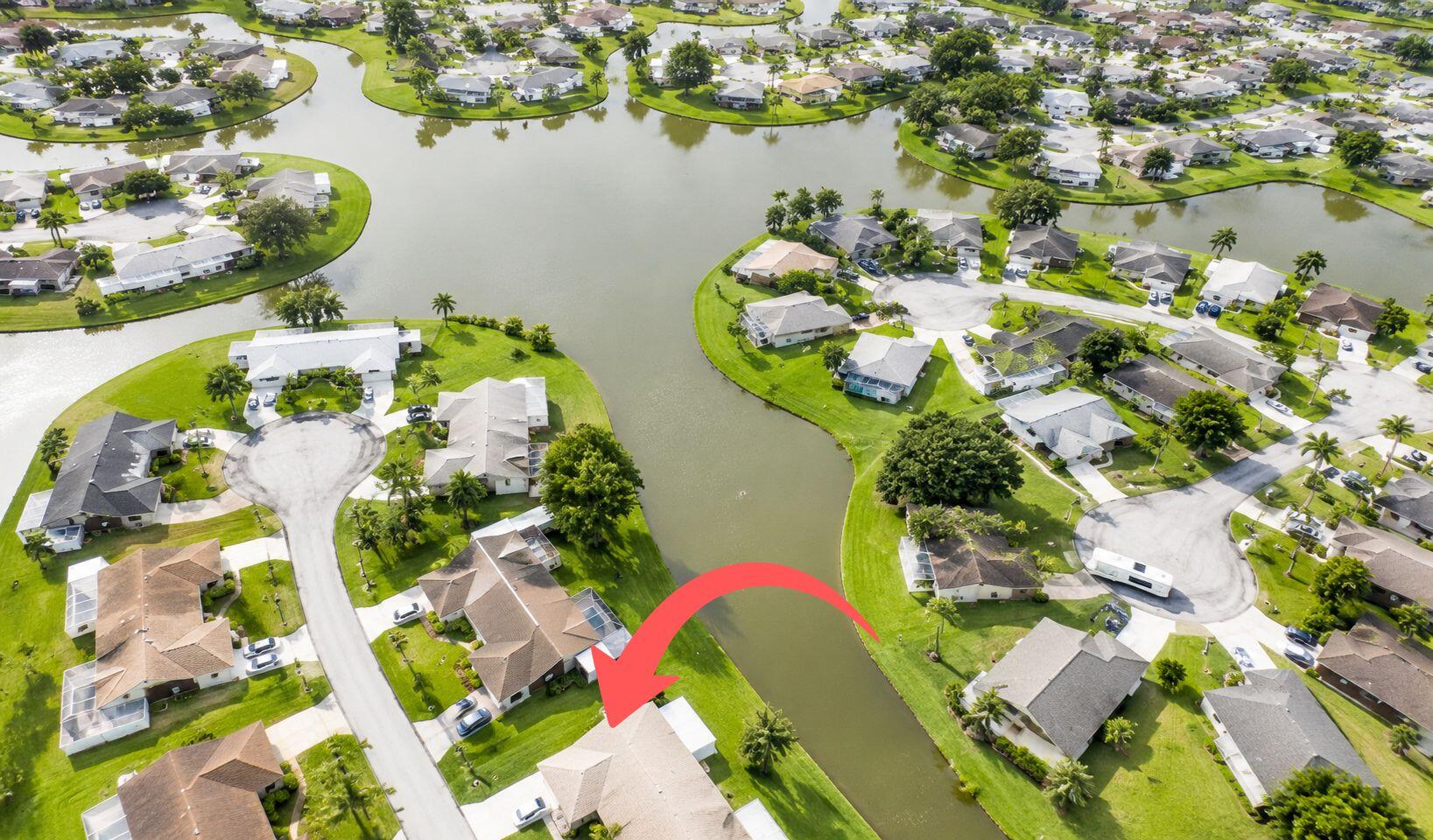 DELRAY VILLAS 5 - Residential