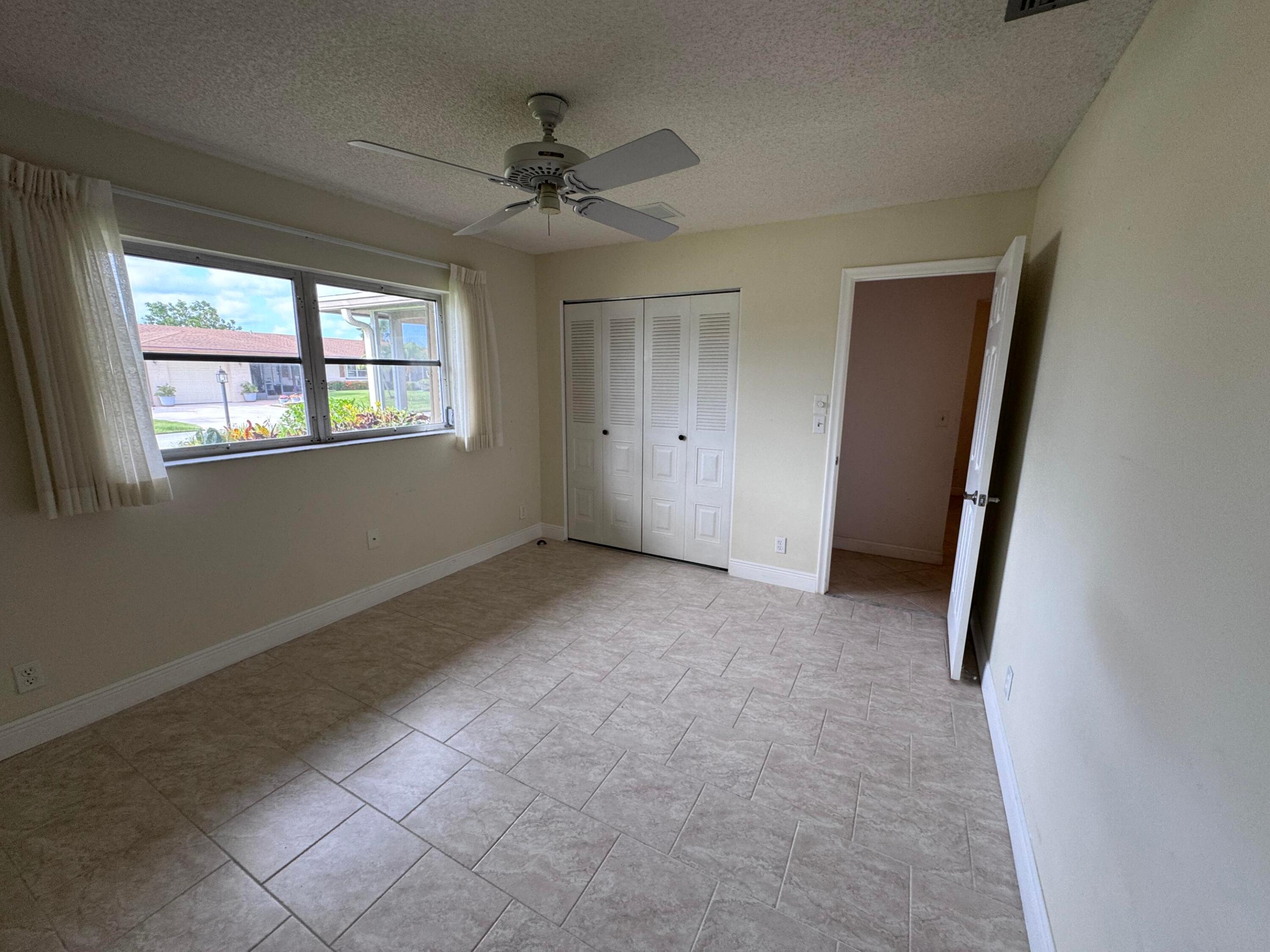 DELRAY VILLAS 5 - Residential