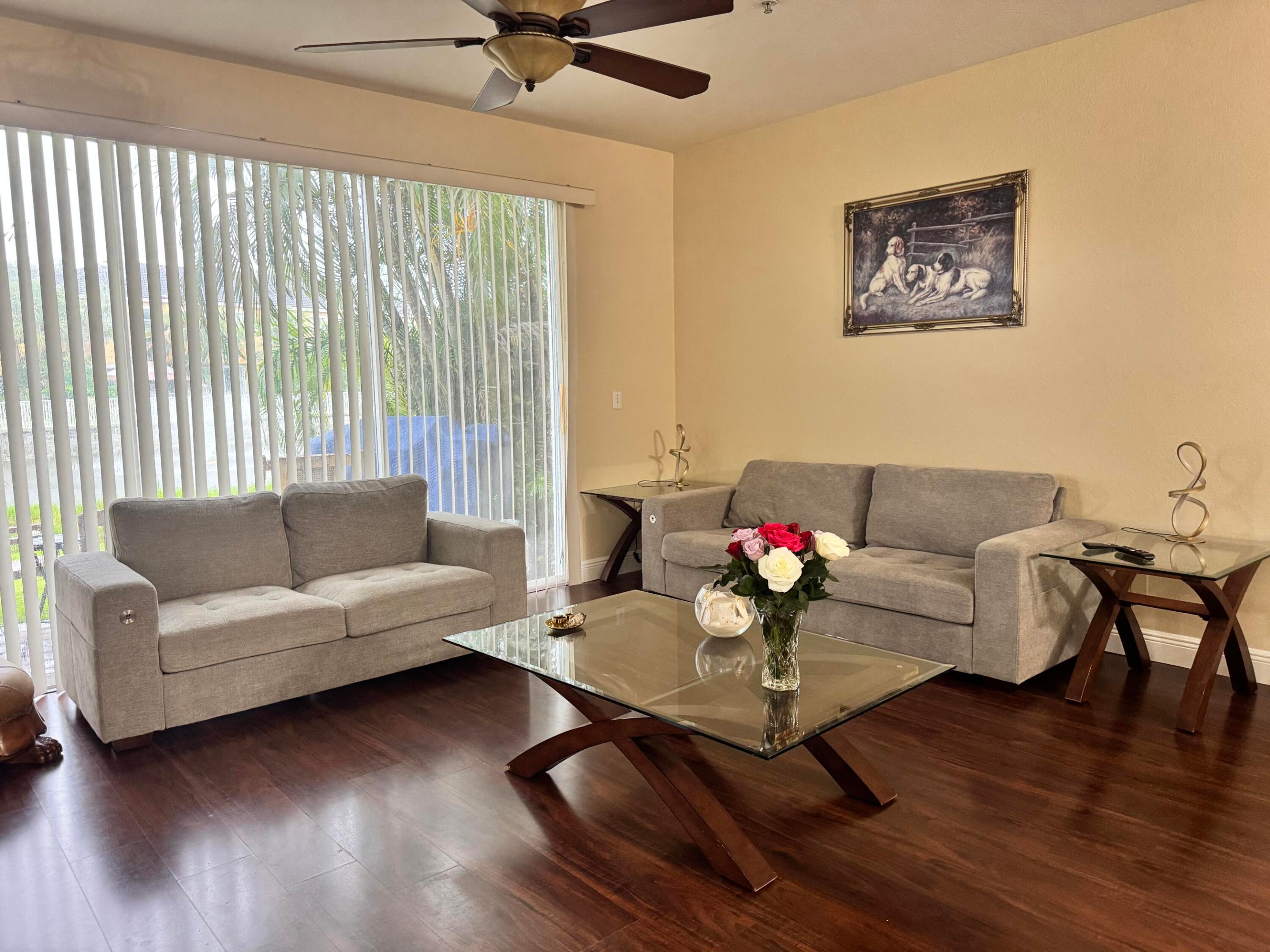 PIPERS CAY CONDO - Residential Lease