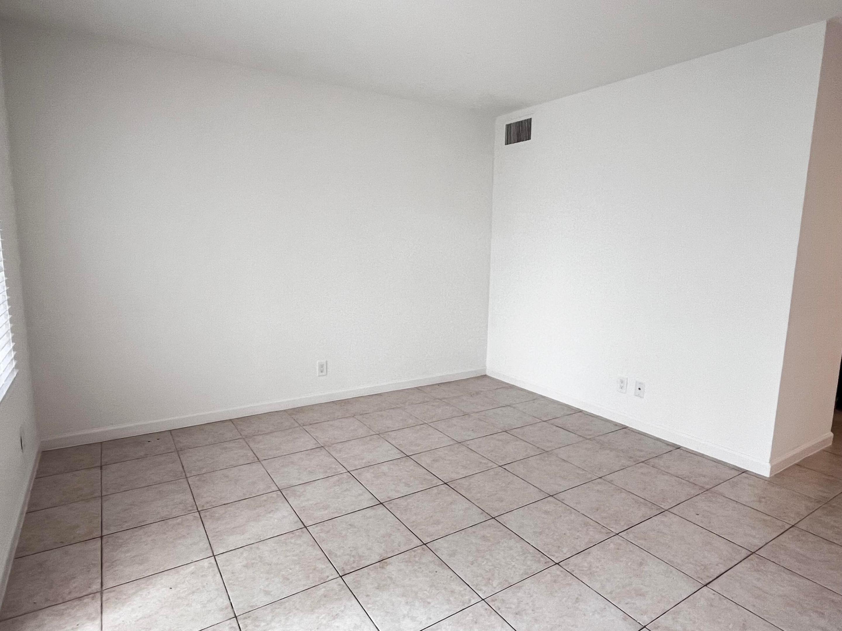 CORAL RIDGE LANDINGS II CONDO - Residential Lease