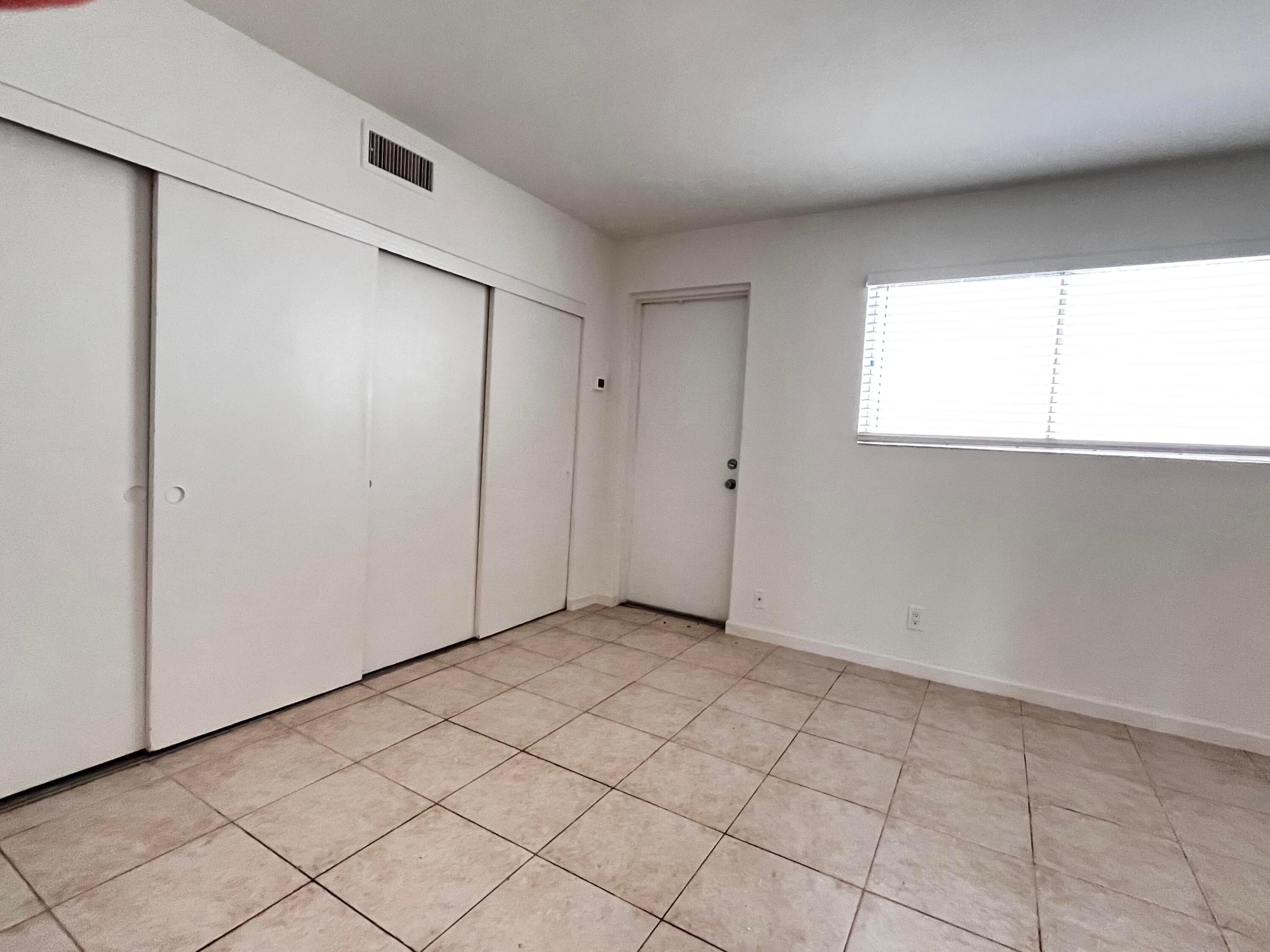 CORAL RIDGE LANDINGS II CONDO - Residential Lease