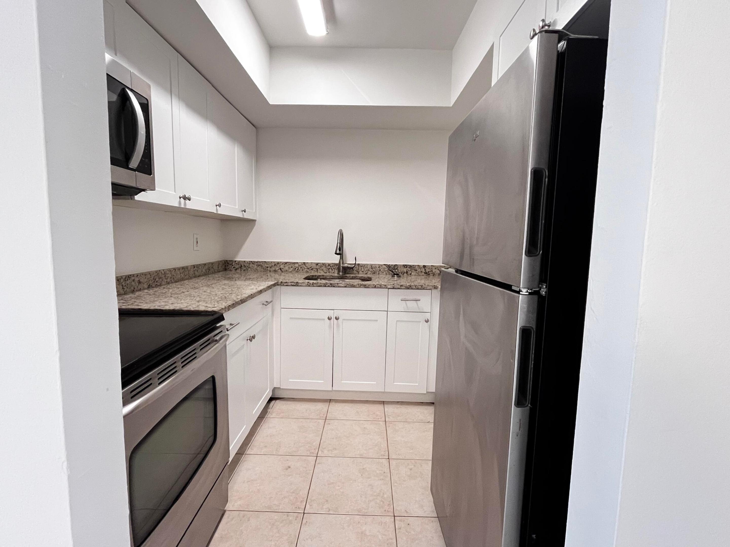 CORAL RIDGE LANDINGS II CONDO - Residential Lease