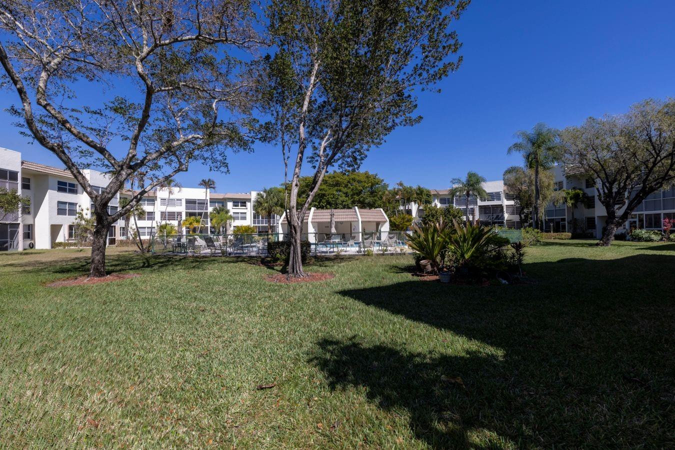 ROYAL PARK GARDENS - Residential