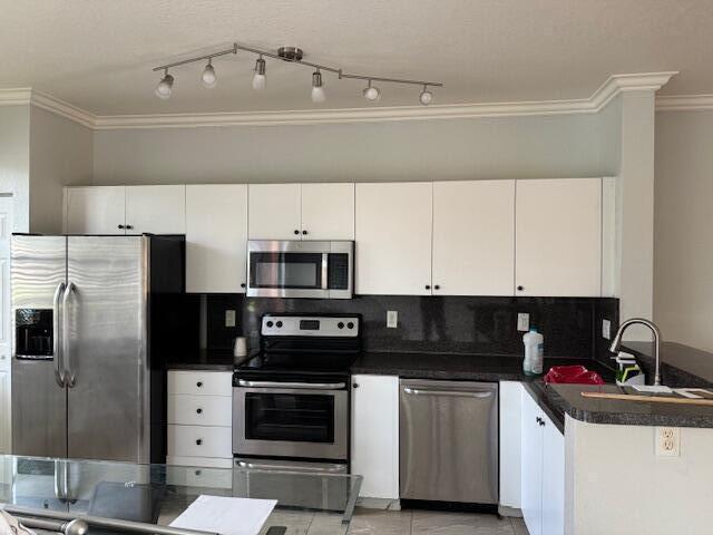 SOUTHWIND COVE - Residential