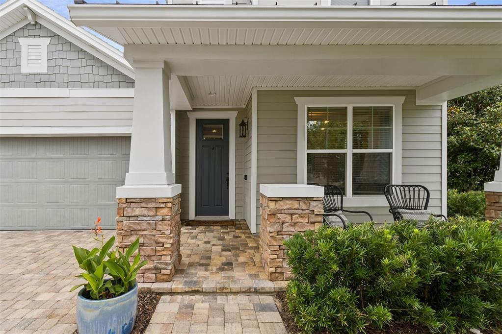 HAMPTON LAKES - Residential