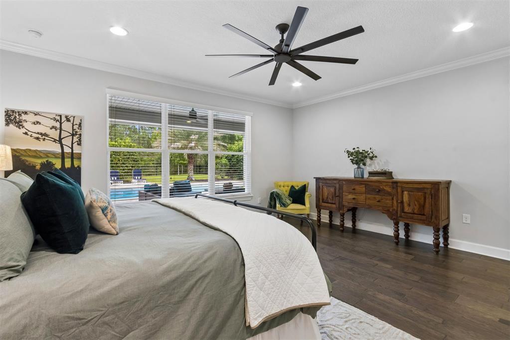 HAMPTON LAKES - Residential